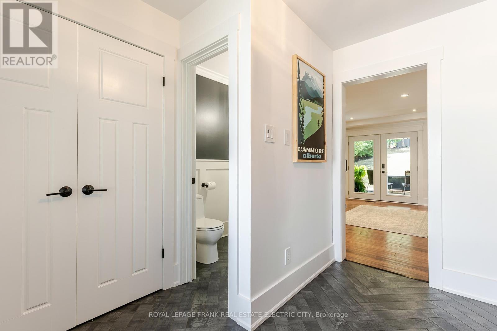 












1255 BRIDLE DRIVE

,
Peterborough West (North),




Ontario
K9J7J7

