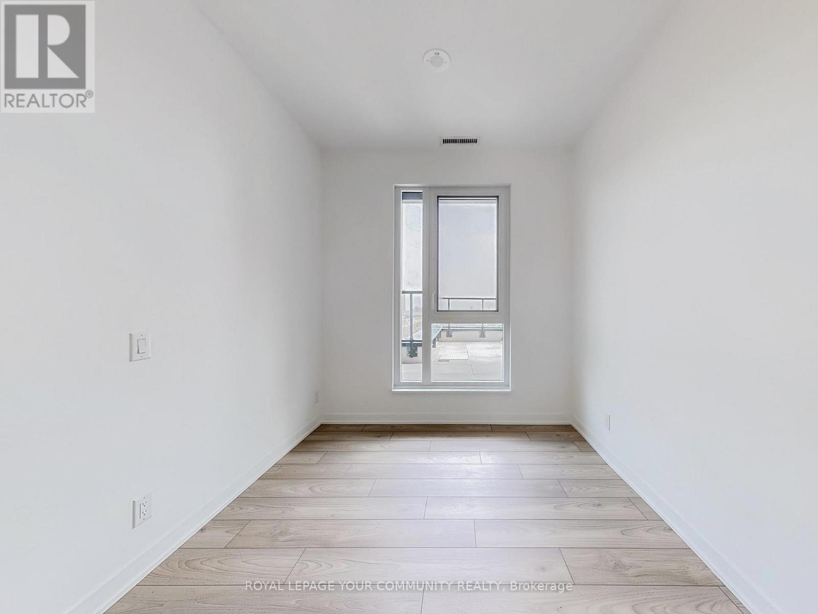 












517 - 285 DUFFERIN STREET

,
Toronto,




Ontario
M6K0J2

