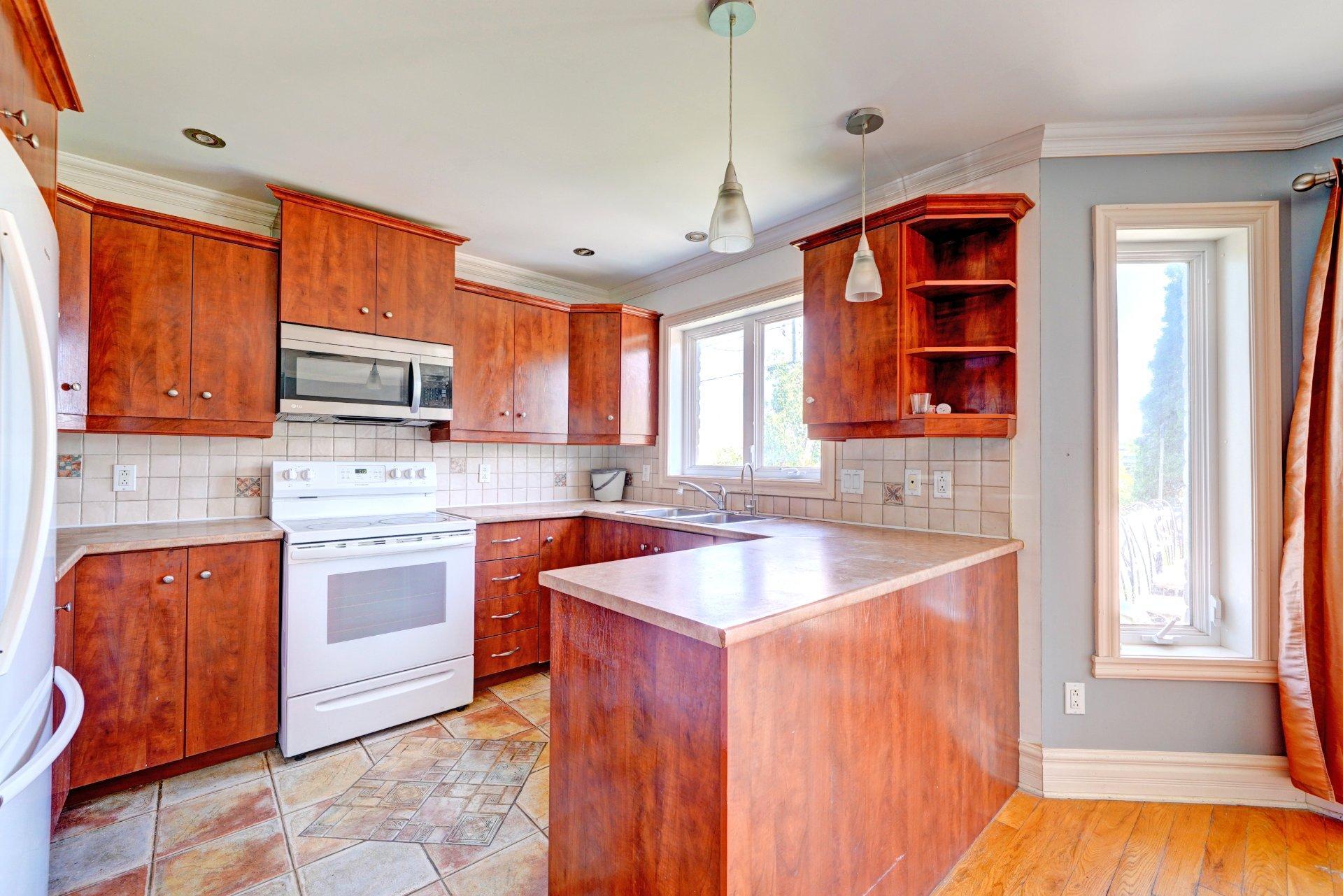 









9181


Crois. Rollin

,
Brossard,




QC
J4X2P7

