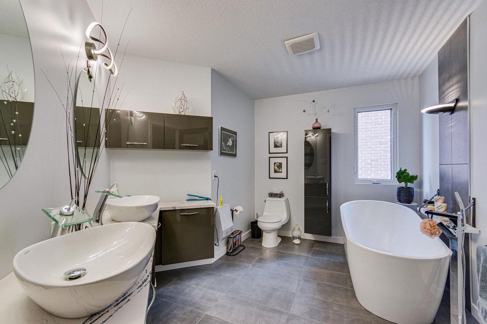 









19


Rue de l'Escalade

,
Gatineau (Hull),




QC
J8Z3N5

