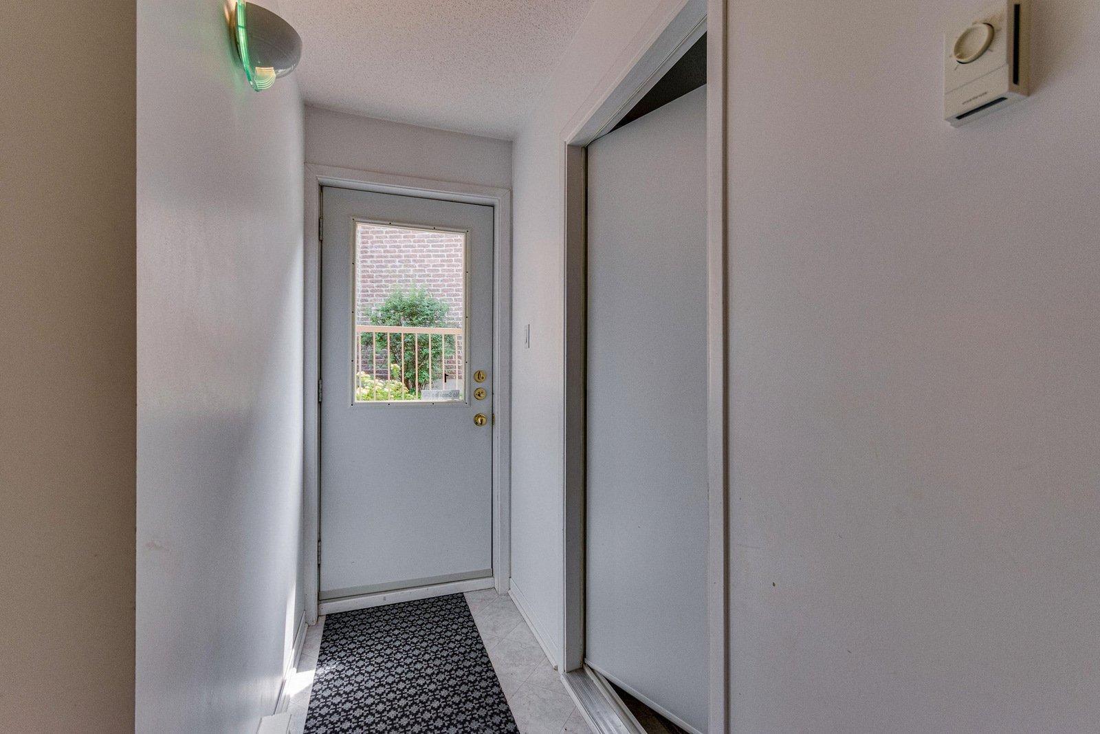 









19


Rue de l'Escalade

,
Gatineau (Hull),




QC
J8Z3N5

