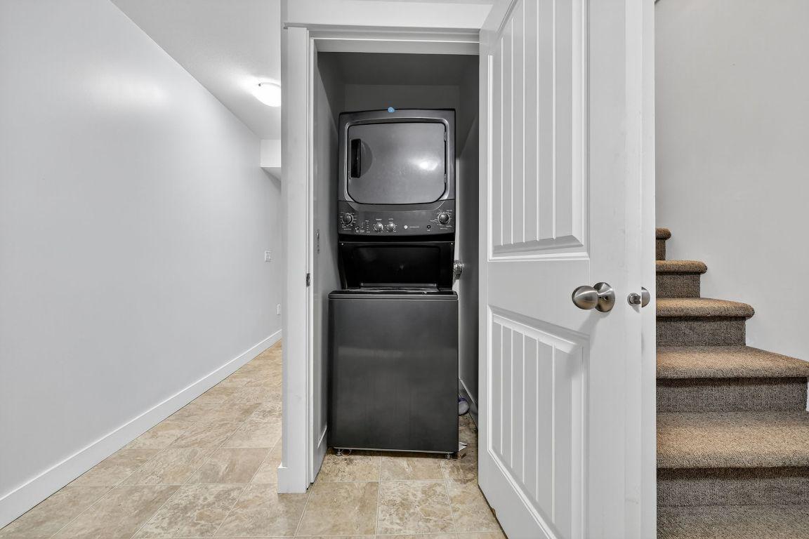









2043


Elkridge

Drive,
West Kelowna,




BC
V4T 3K1

