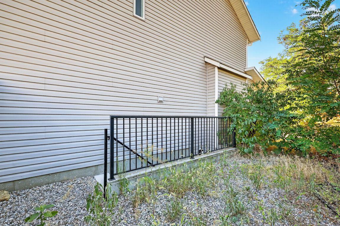









2043


Elkridge

Drive,
West Kelowna,




BC
V4T 3K1

