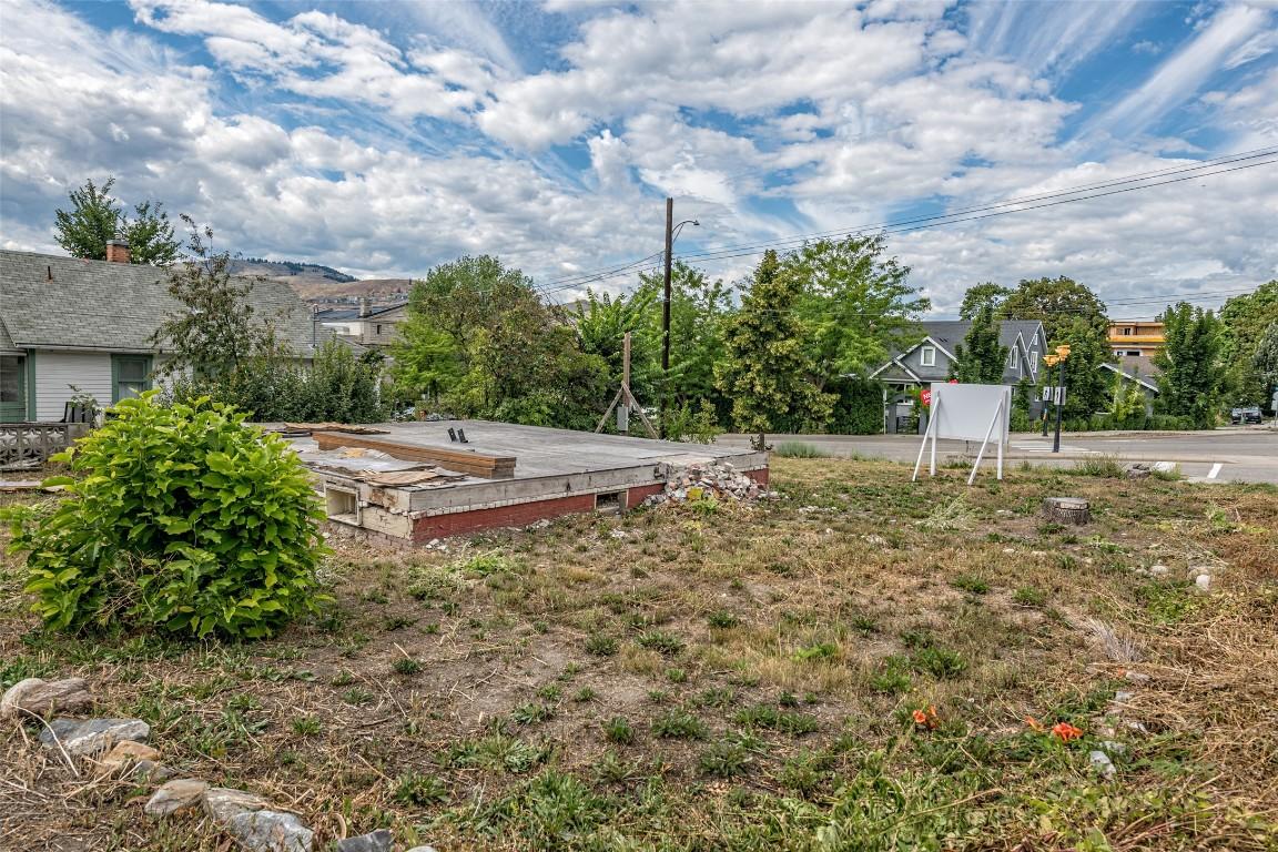 









2500


30

Avenue, Lot 2,
Vernon,







BC
V1T 2B3

