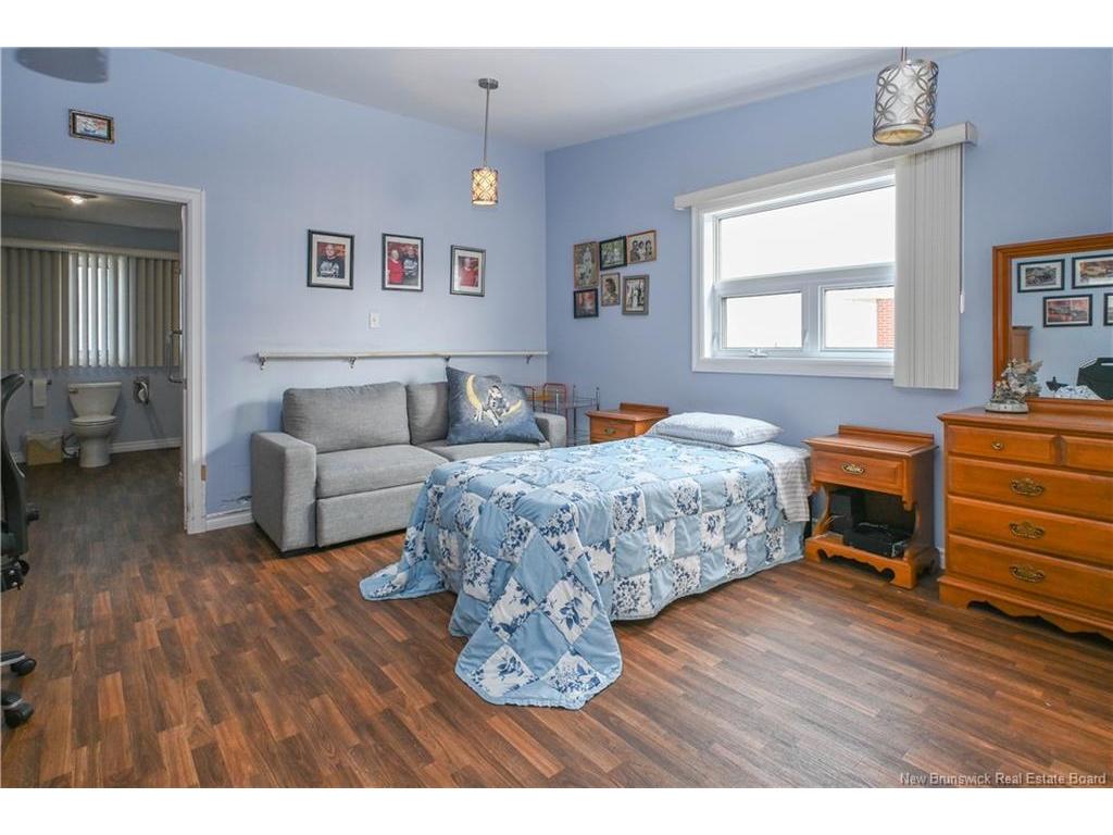









171


Saint-Pierre E

BLVD,
Caraquet,




NB
E1W 1B1

