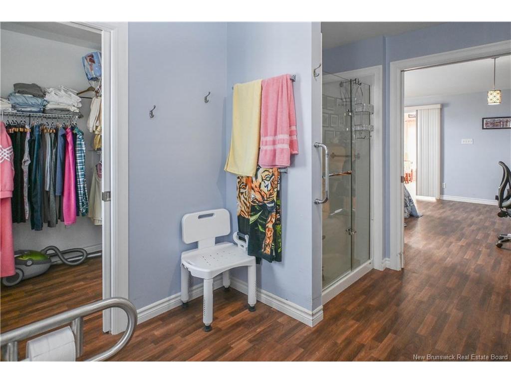 









171


Saint-Pierre E

BLVD,
Caraquet,




NB
E1W 1B1

