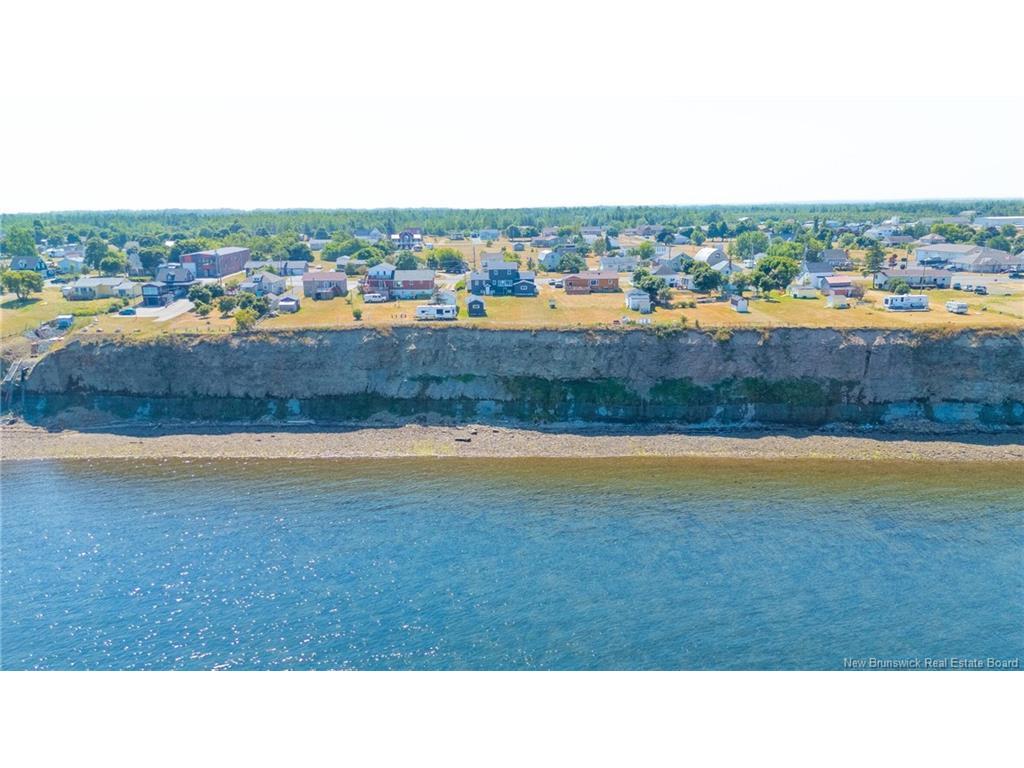 









171


Saint-Pierre E

BLVD,
Caraquet,




NB
E1W 1B1


