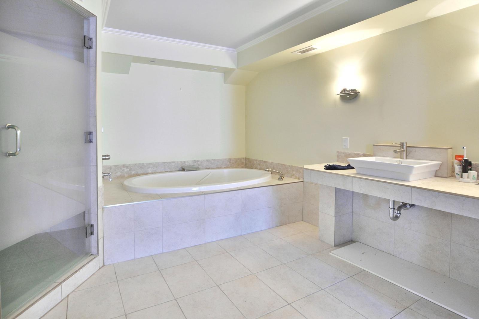 









37

 - 39


Rue Ste-Anne

,
Sainte-Anne-de-Bellevue,




QC
H9X1L4

