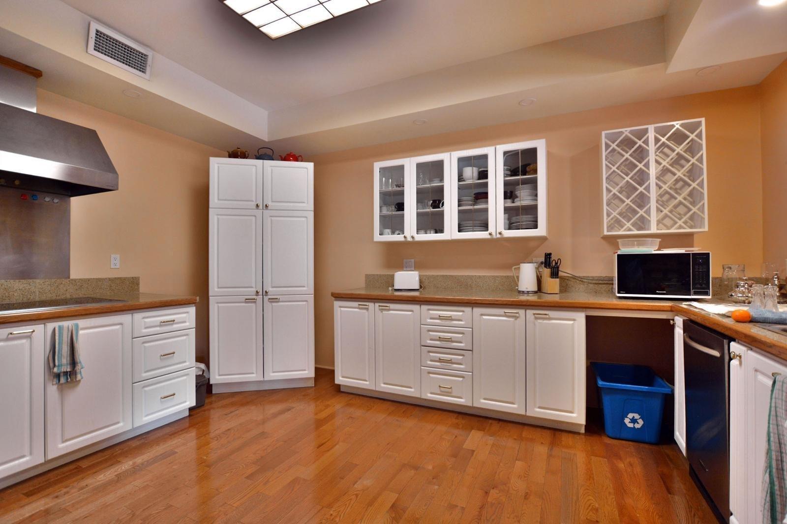 









37

 - 39


Rue Ste-Anne

,
Sainte-Anne-de-Bellevue,




QC
H9X1L4


