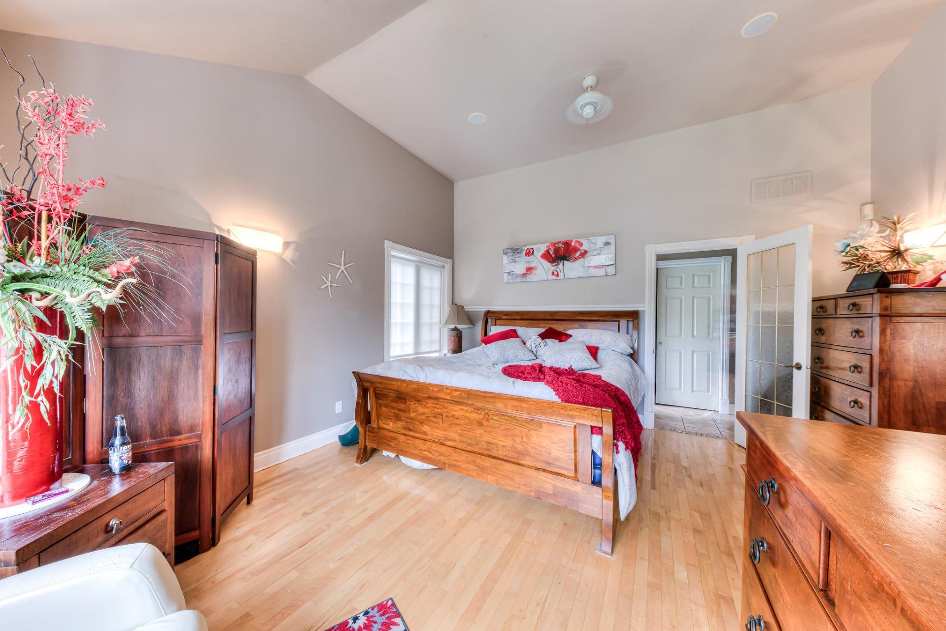 









212


Rue St-François

,
Rigaud,




QC
J0P1P0

