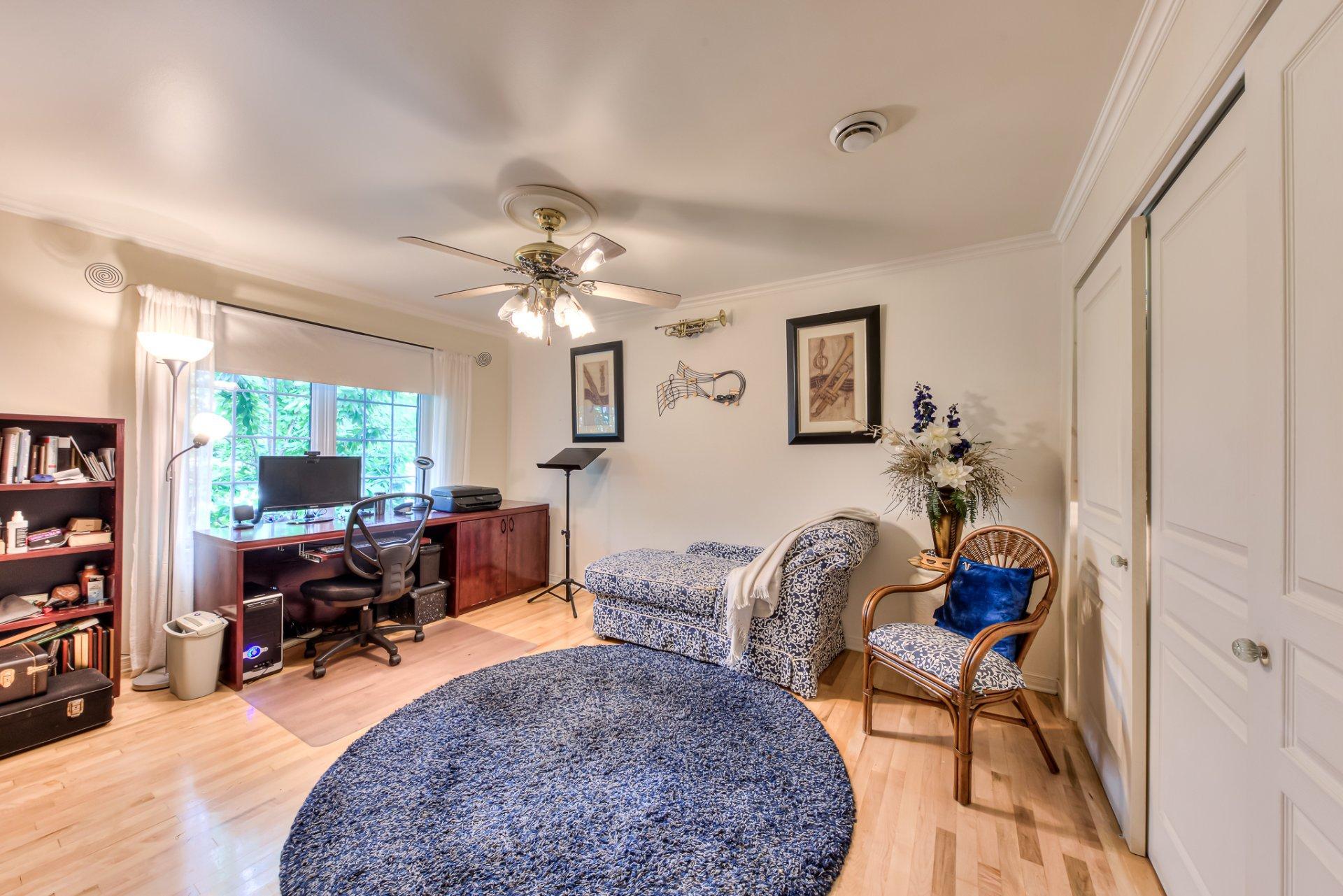 









212


Rue St-François

,
Rigaud,




QC
J0P1P0

