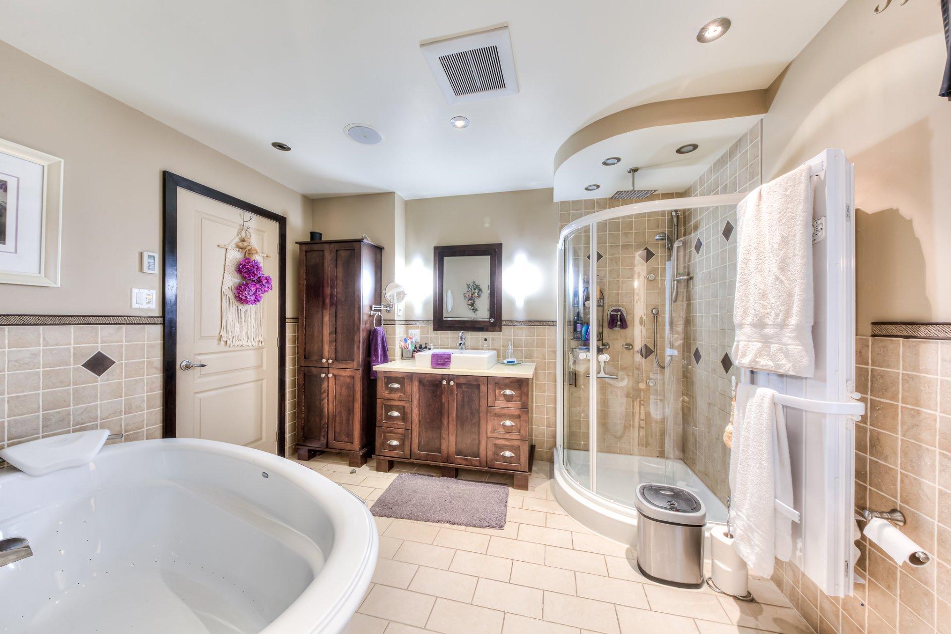 









212


Rue St-François

,
Rigaud,




QC
J0P1P0

