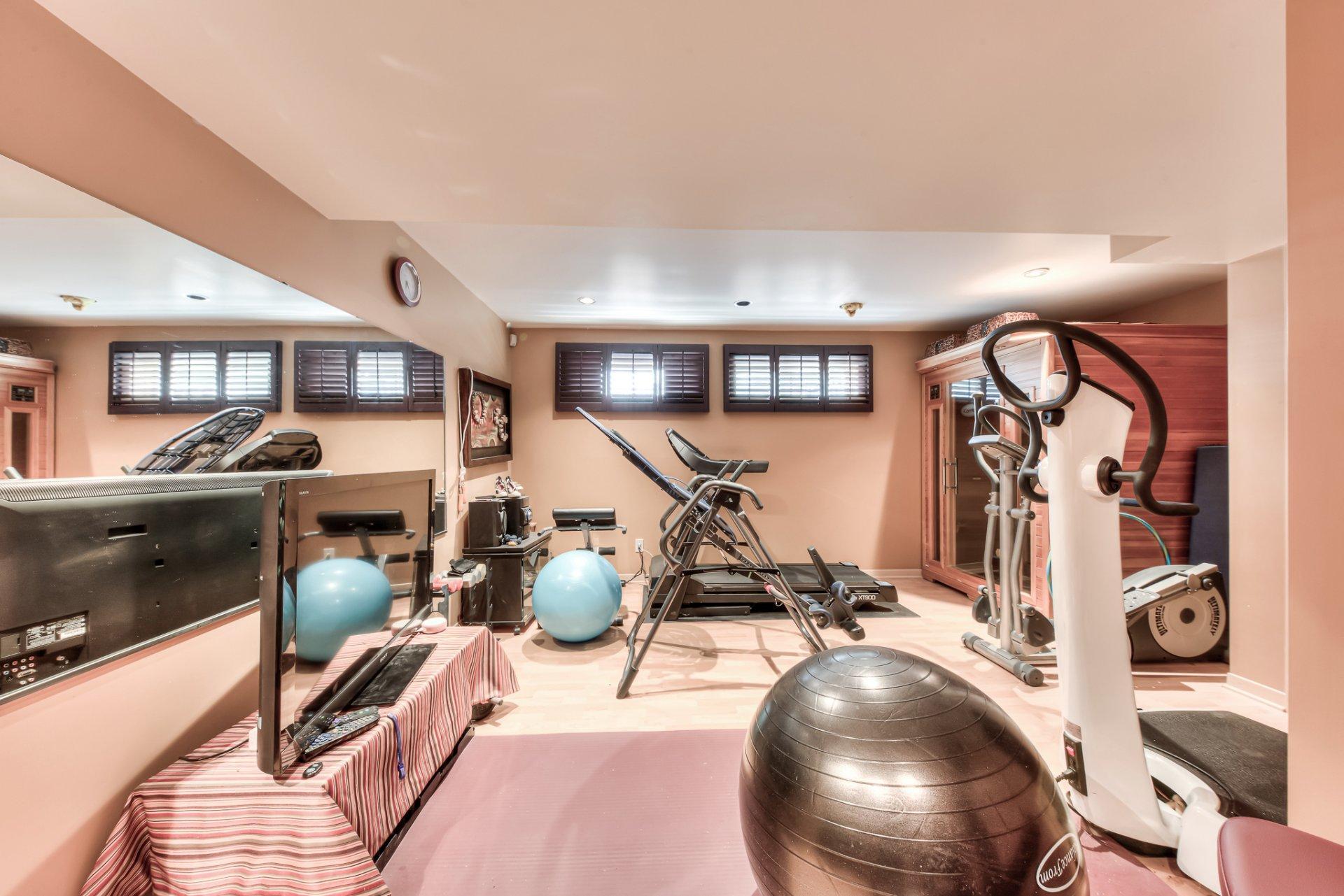 









212


Rue St-François

,
Rigaud,




QC
J0P1P0

