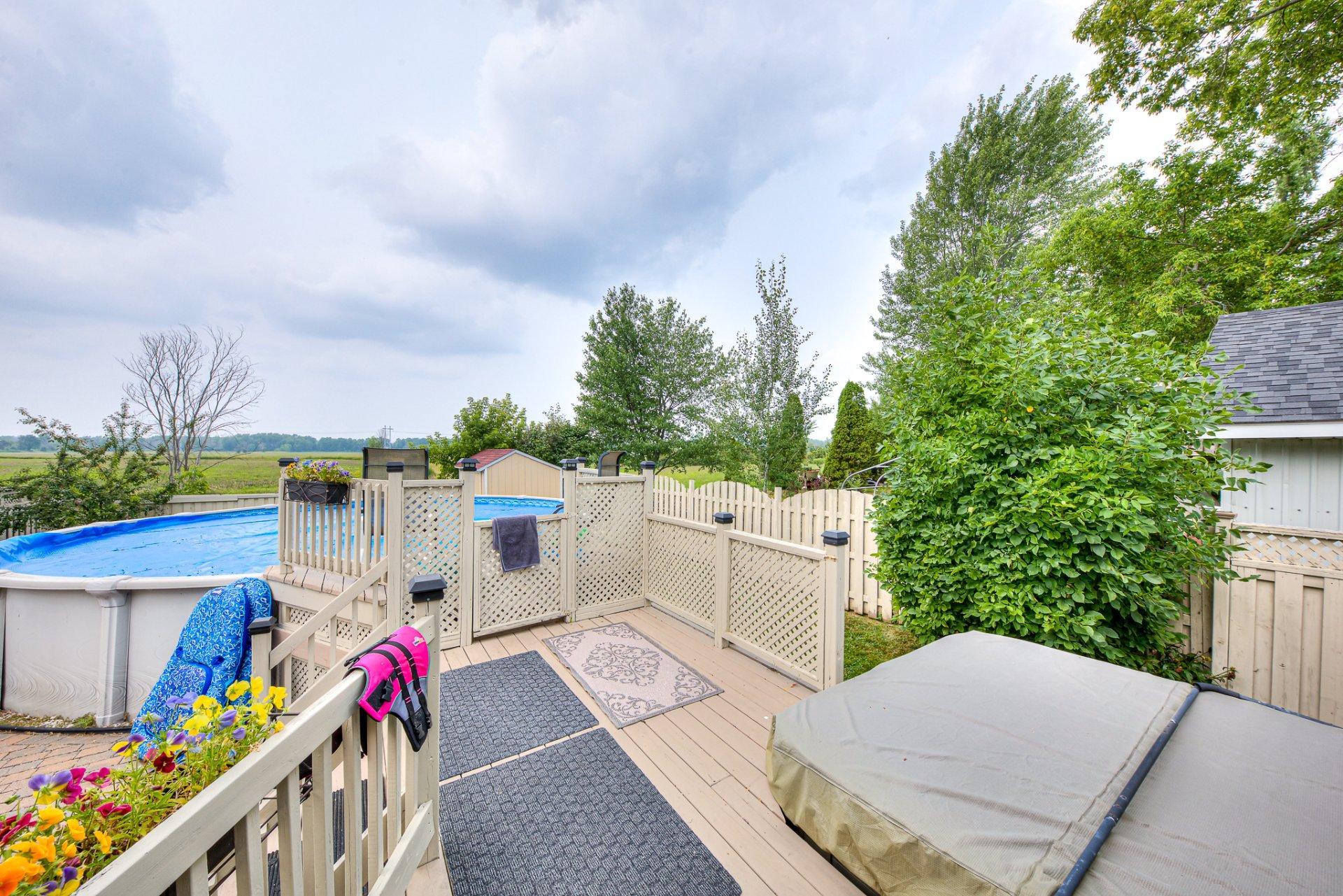 









212


Rue St-François

,
Rigaud,




QC
J0P1P0

