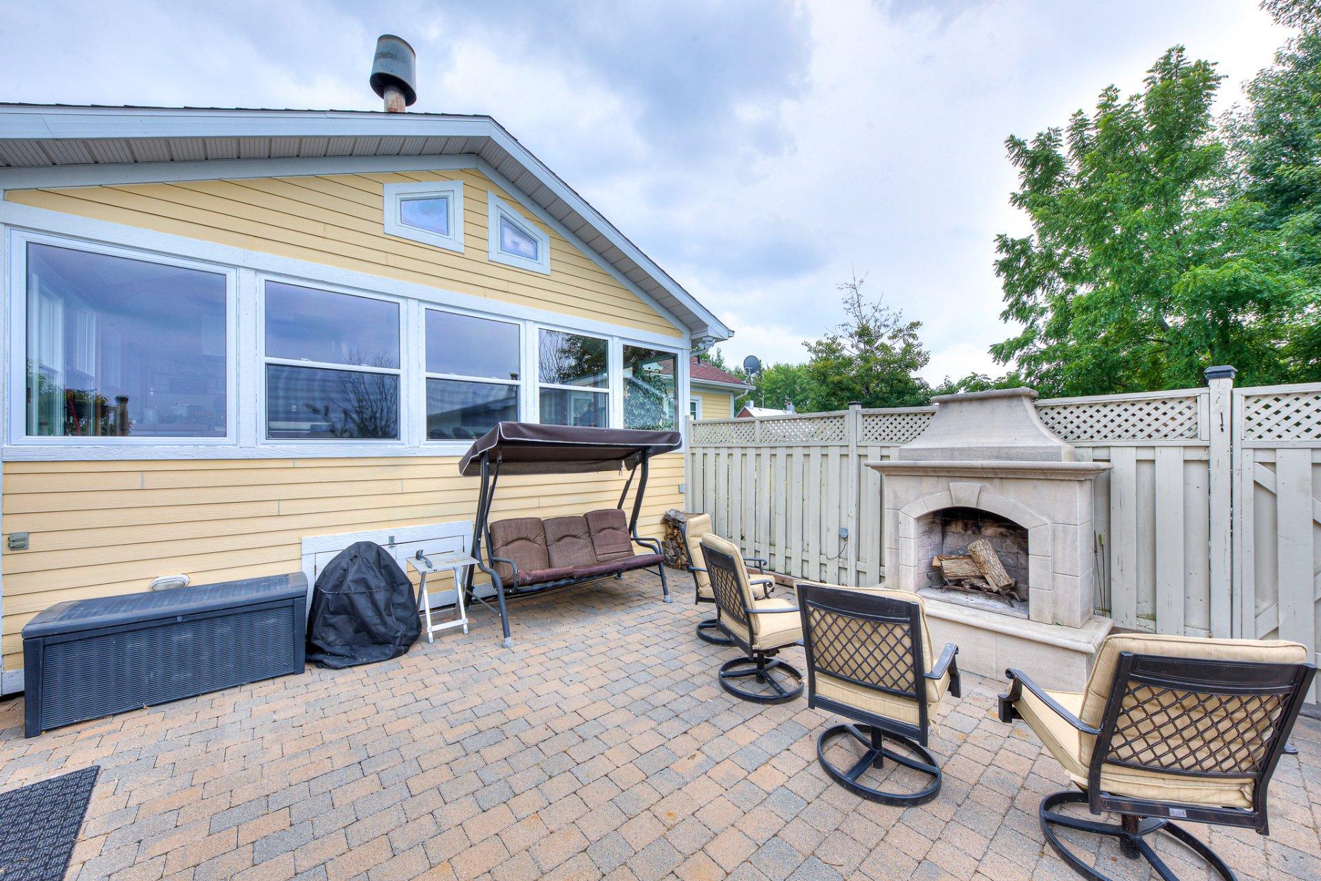 









212


Rue St-François

,
Rigaud,




QC
J0P1P0

