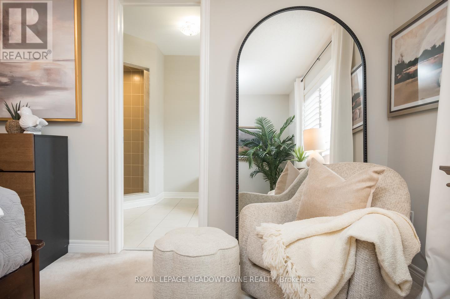 












315 BESSBOROUGH DRIVE

,
Milton,




Ontario
L9T8P5

