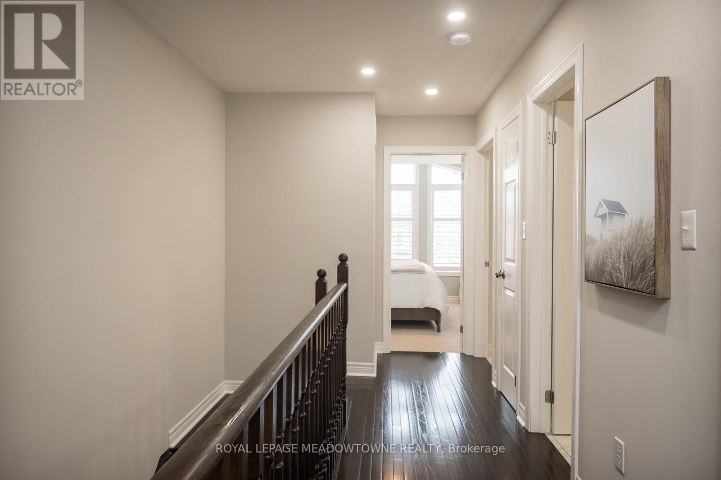 












315 BESSBOROUGH DRIVE

,
Milton,




Ontario
L9T8P5

