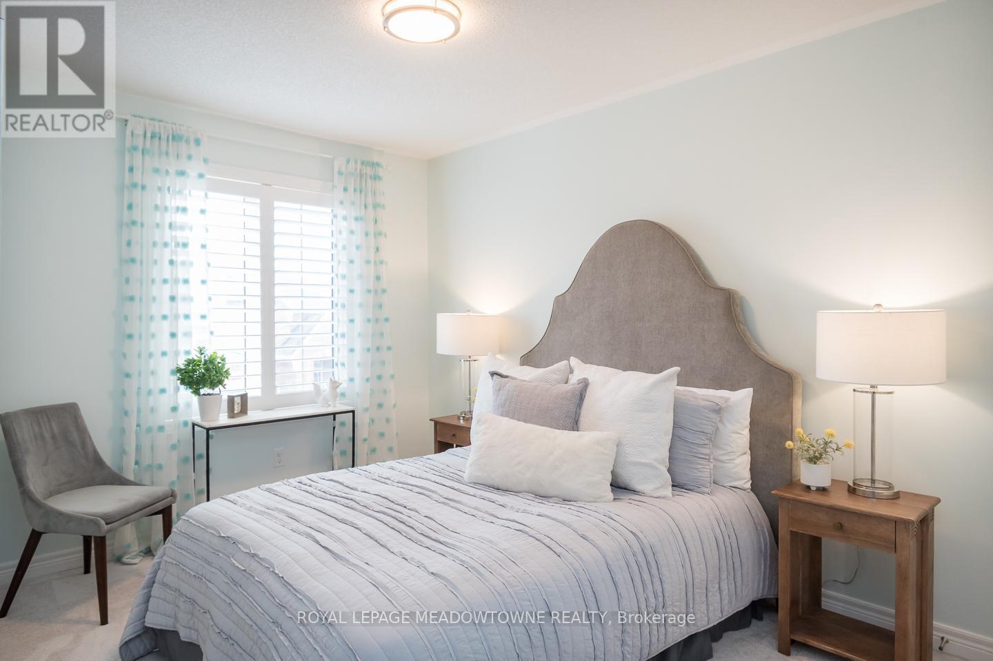 












315 BESSBOROUGH DRIVE

,
Milton,




Ontario
L9T8P5

