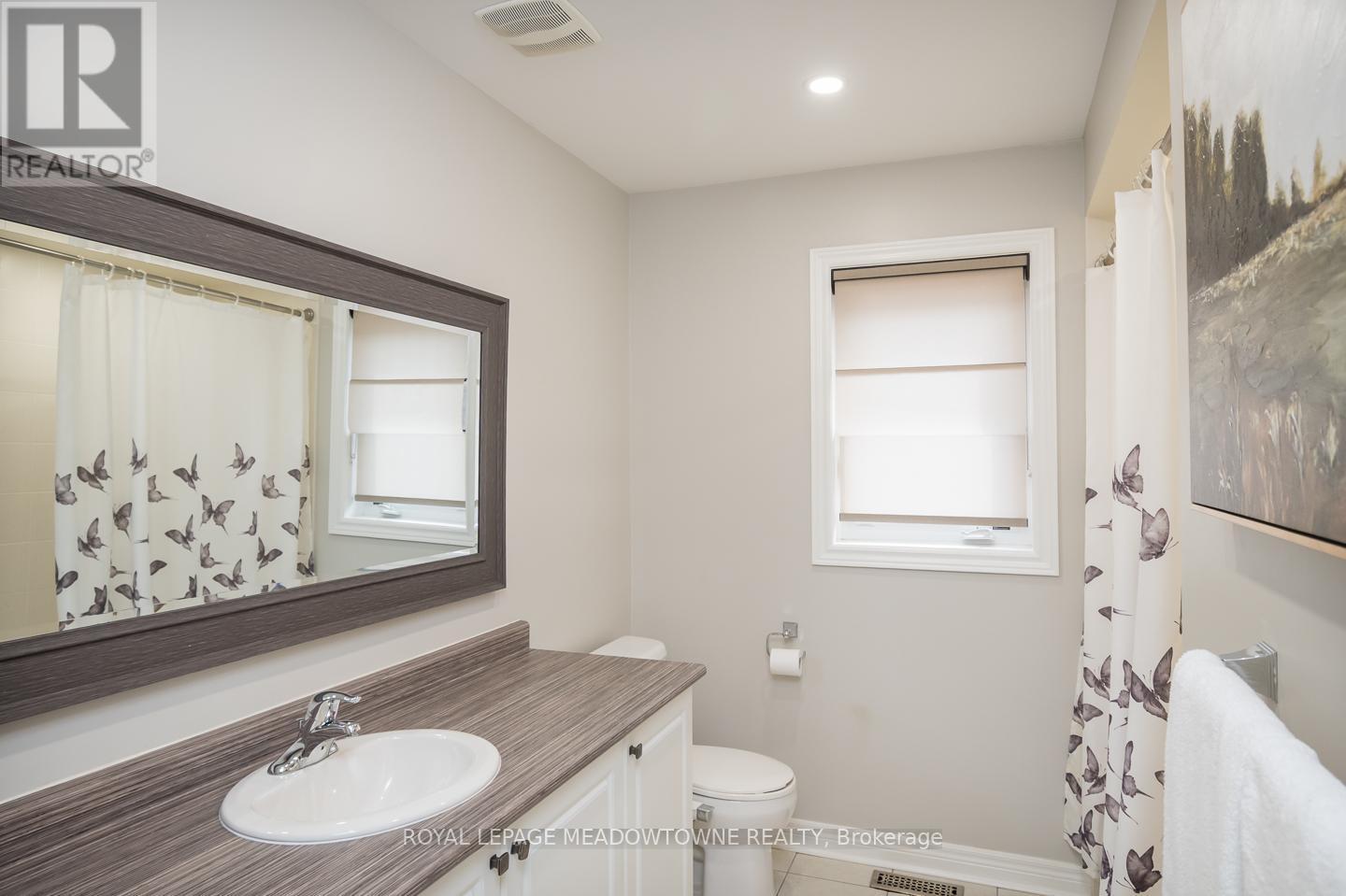 












315 BESSBOROUGH DRIVE

,
Milton,




Ontario
L9T8P5

