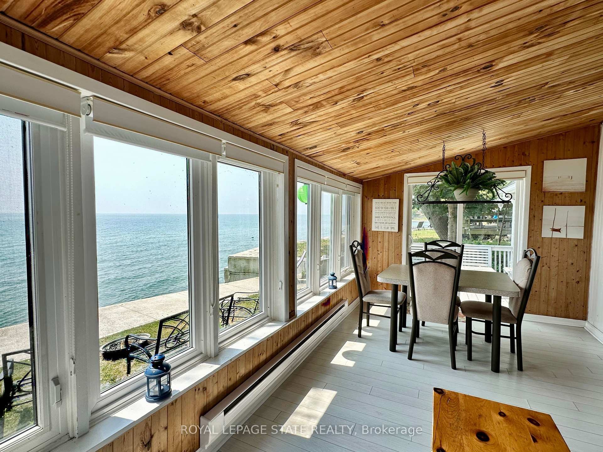 









2110


Lakeshore

Road,
Haldimand,




ON
N1A 2W8

