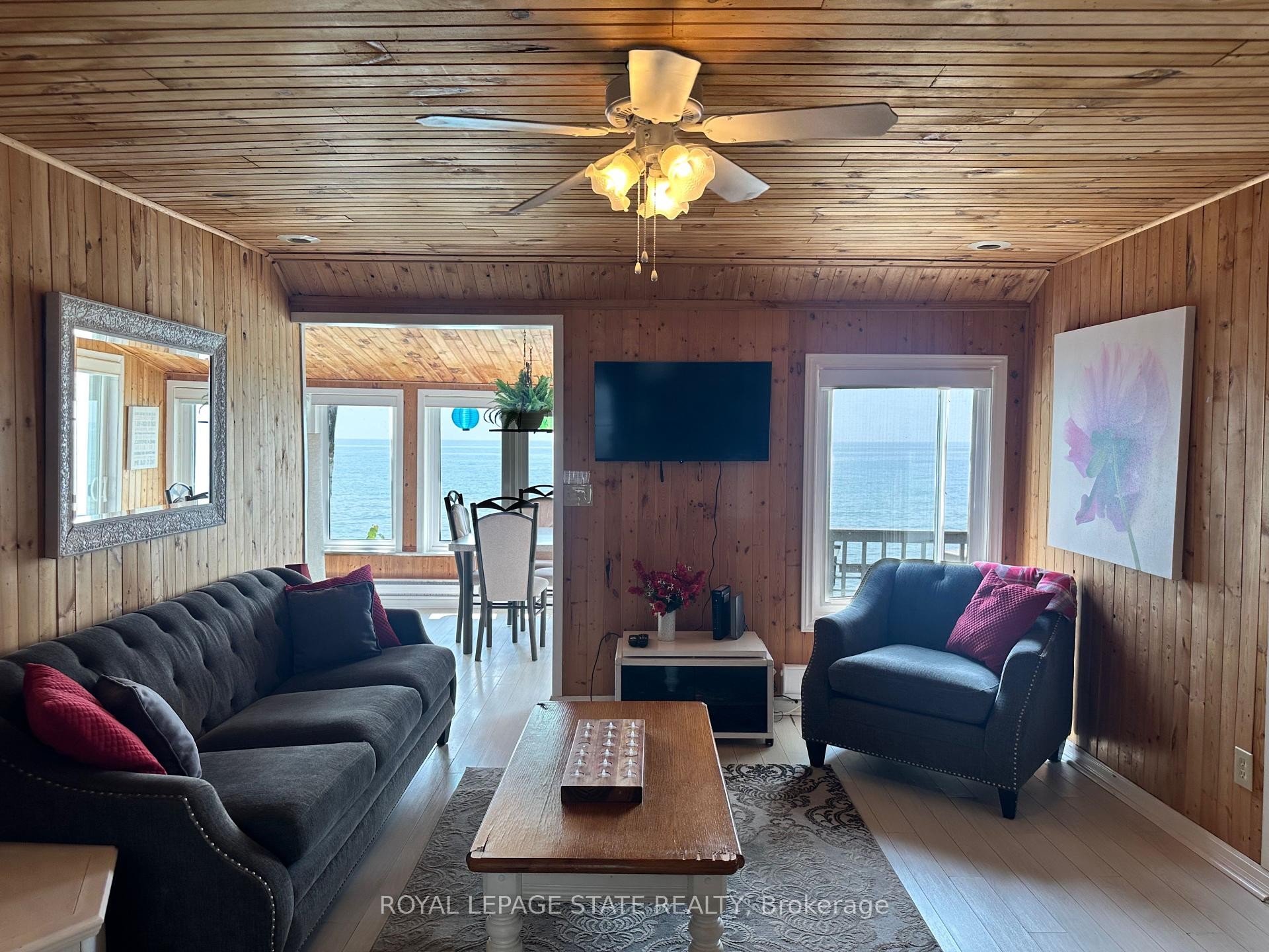 









2110


Lakeshore

Road,
Haldimand,




ON
N1A 2W8

