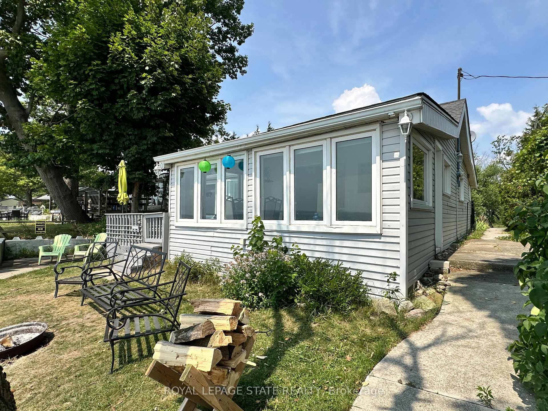 









2110


Lakeshore

Road,
Haldimand,




ON
N1A 2W8

