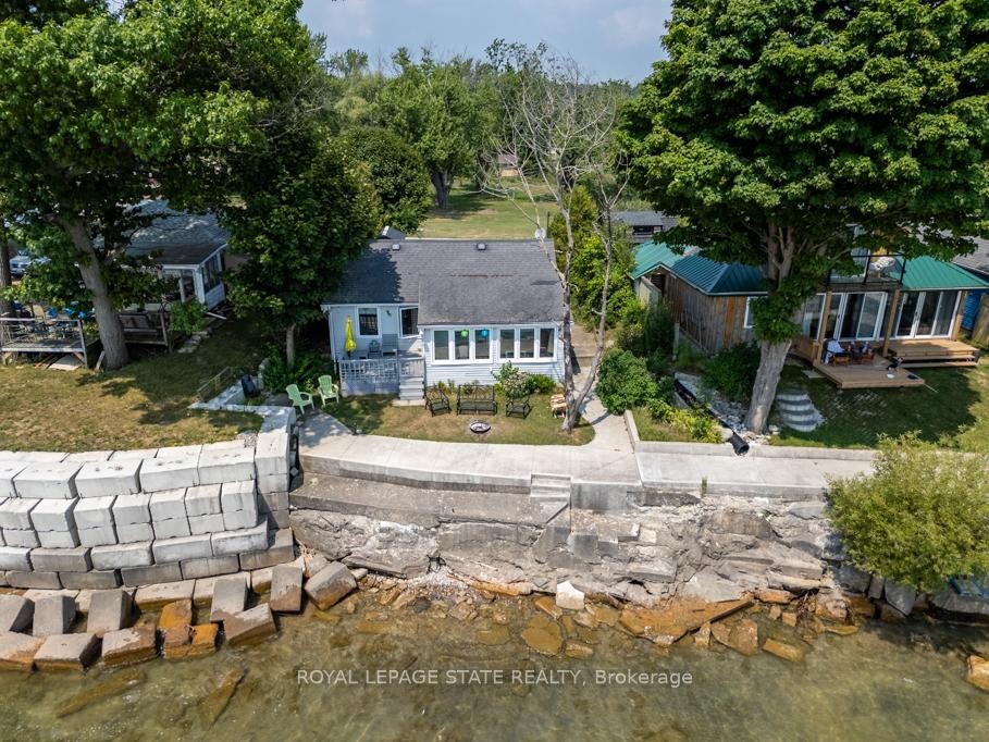 









2110


Lakeshore

Road,
Haldimand,




ON
N1A 2W8

