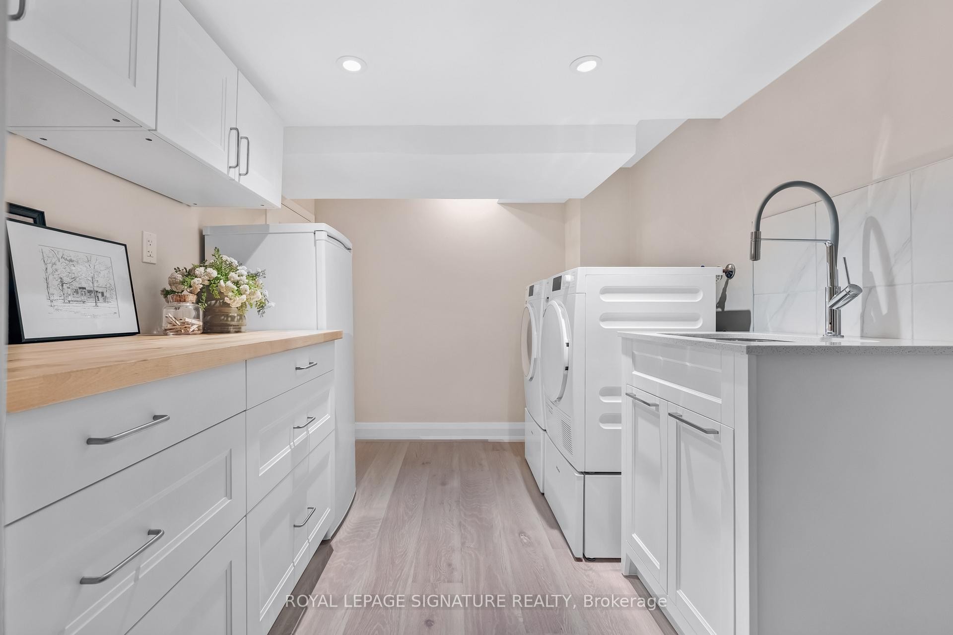 









51


Coldstream

Avenue,
Toronto,




ON
M5N 1X7

