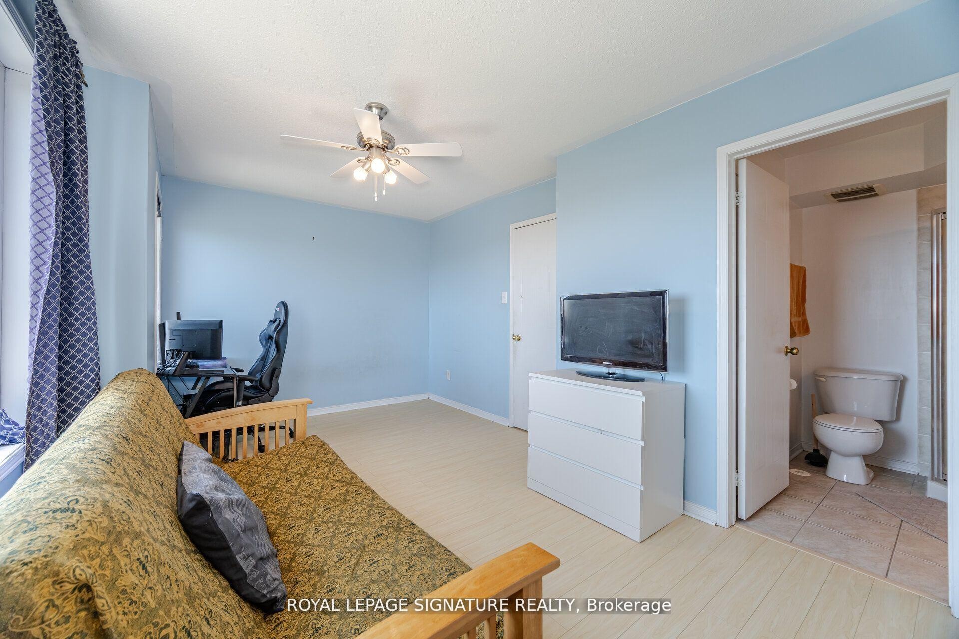 









4855


Half Moon

Grove, 3,
Mississauga,




ON
L5M 8C7

