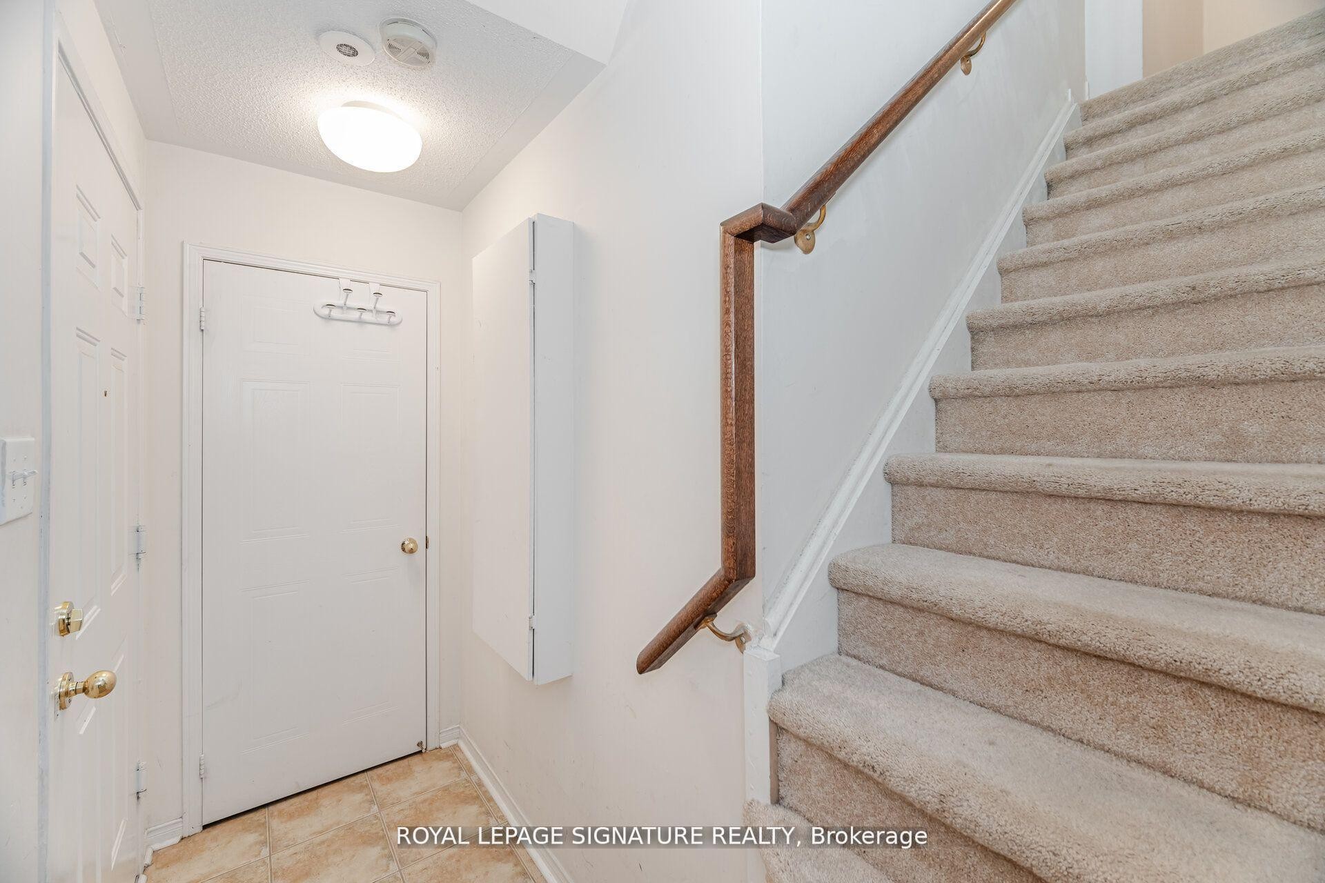 









4855


Half Moon

Grove, 3,
Mississauga,




ON
L5M 8C7

