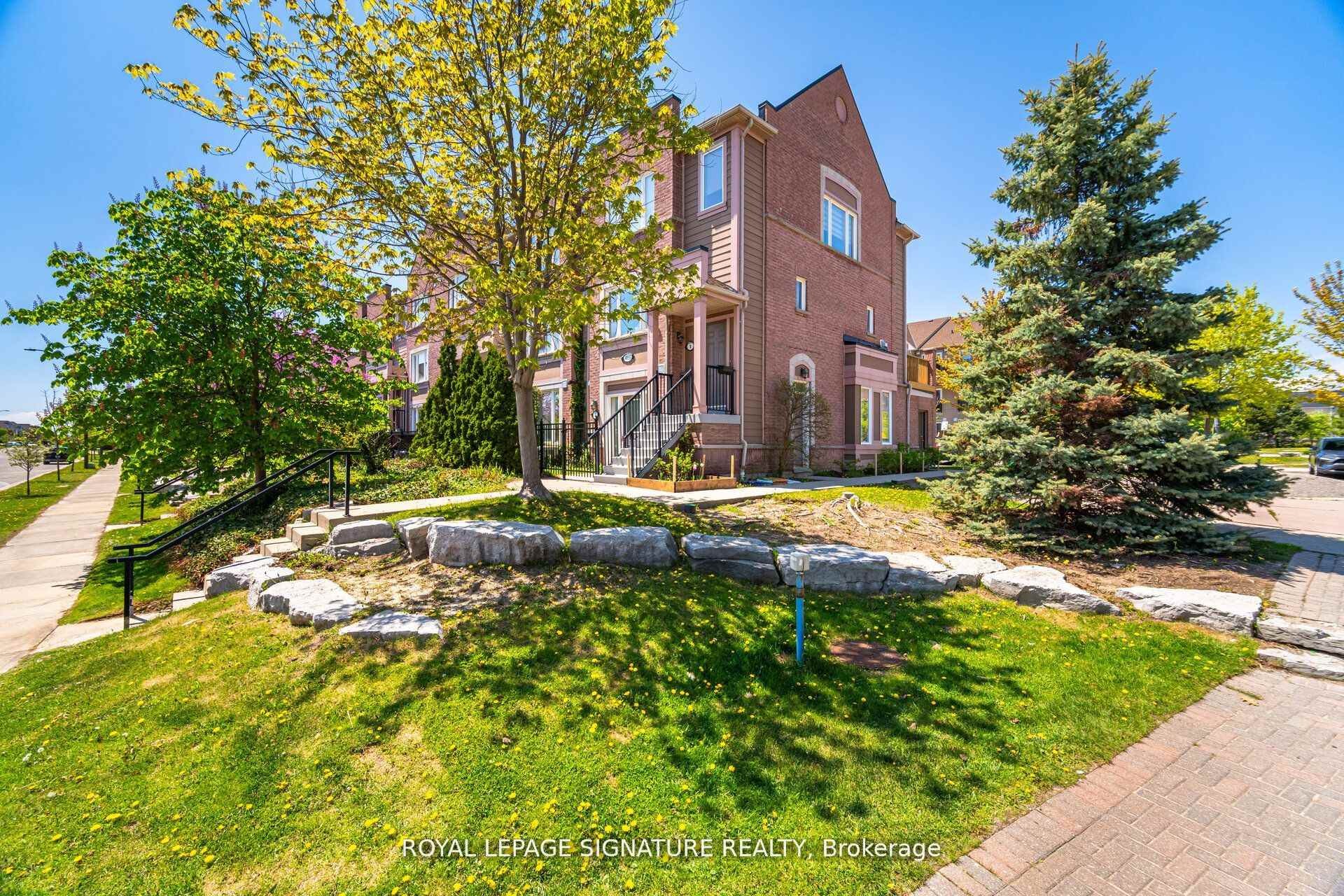 









4855


Half Moon

Grove, 3,
Mississauga,




ON
L5M 8C7


