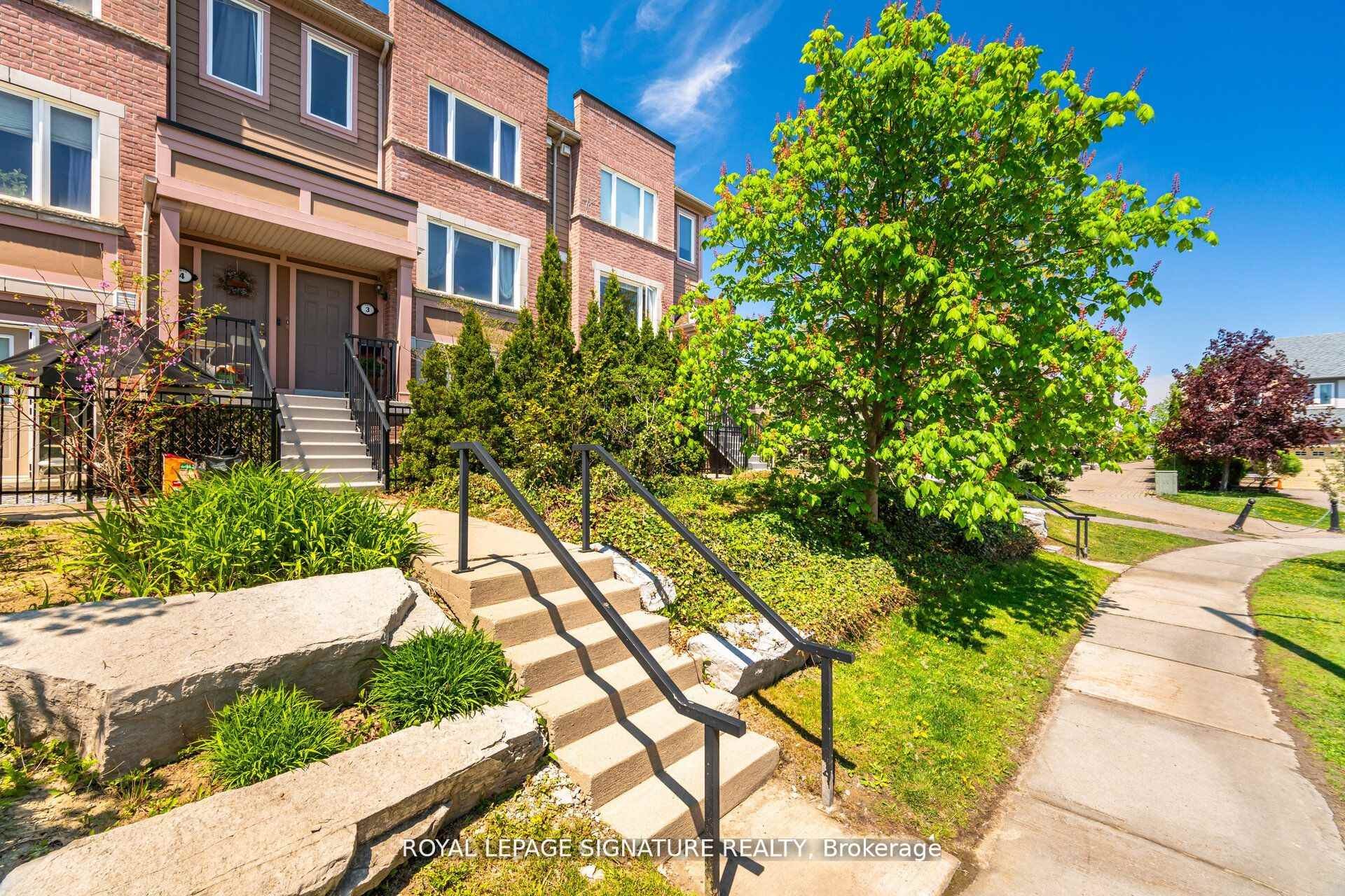 









4855


Half Moon

Grove, 3,
Mississauga,




ON
L5M 8C7

