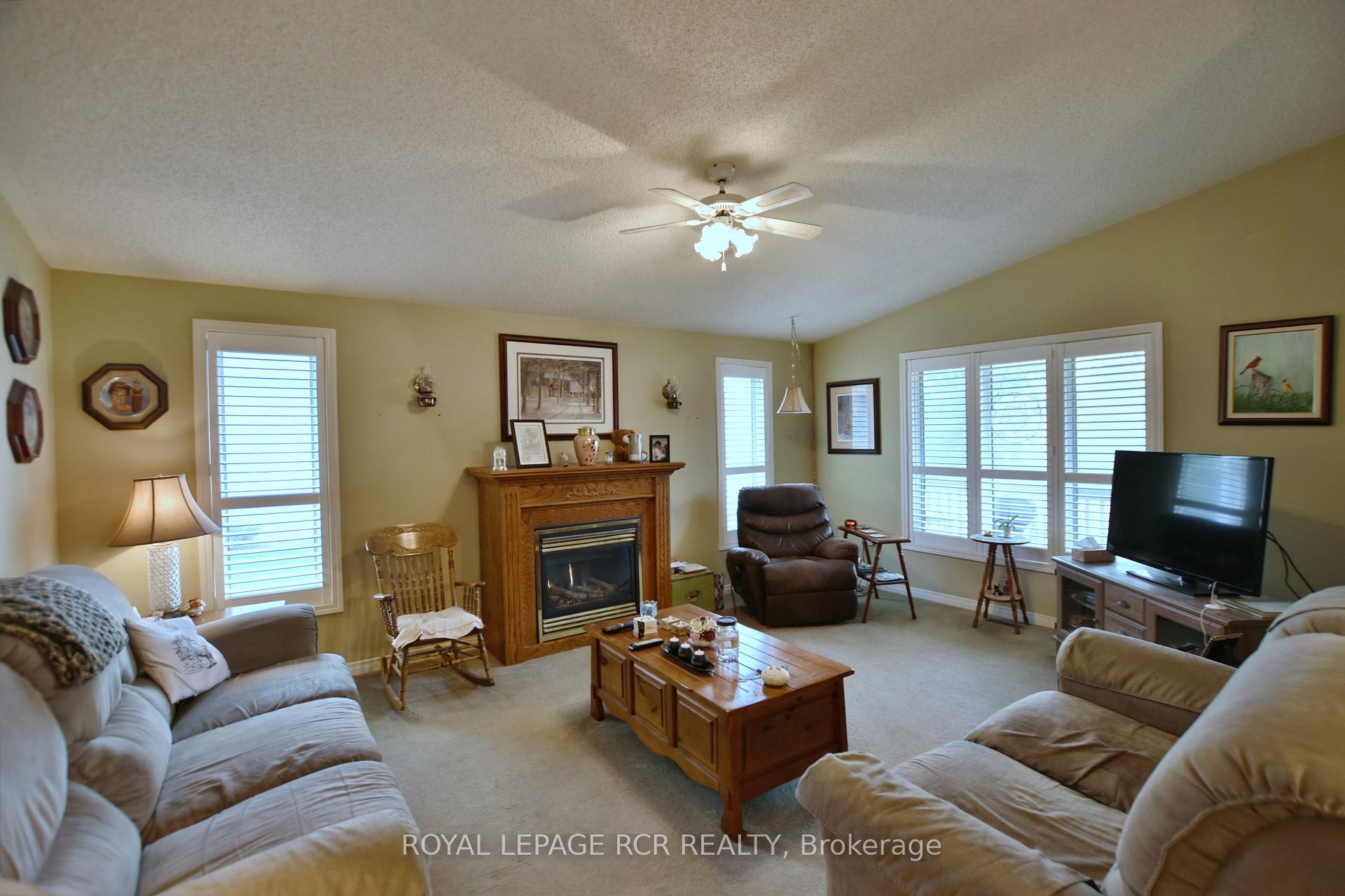 









9


Indiana

Avenue,
Wasaga Beach,




ON
L0L 2P0

