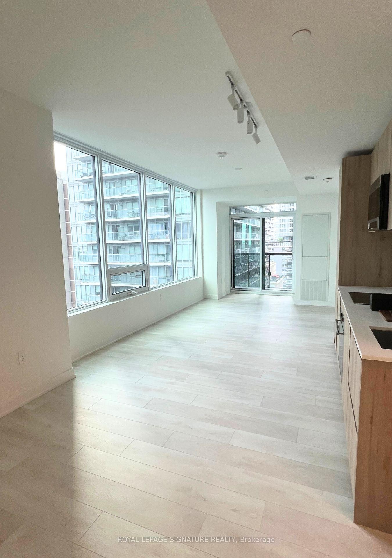 









117


Broadway

Avenue, 1102,
Toronto,




ON
M4P 1V5

