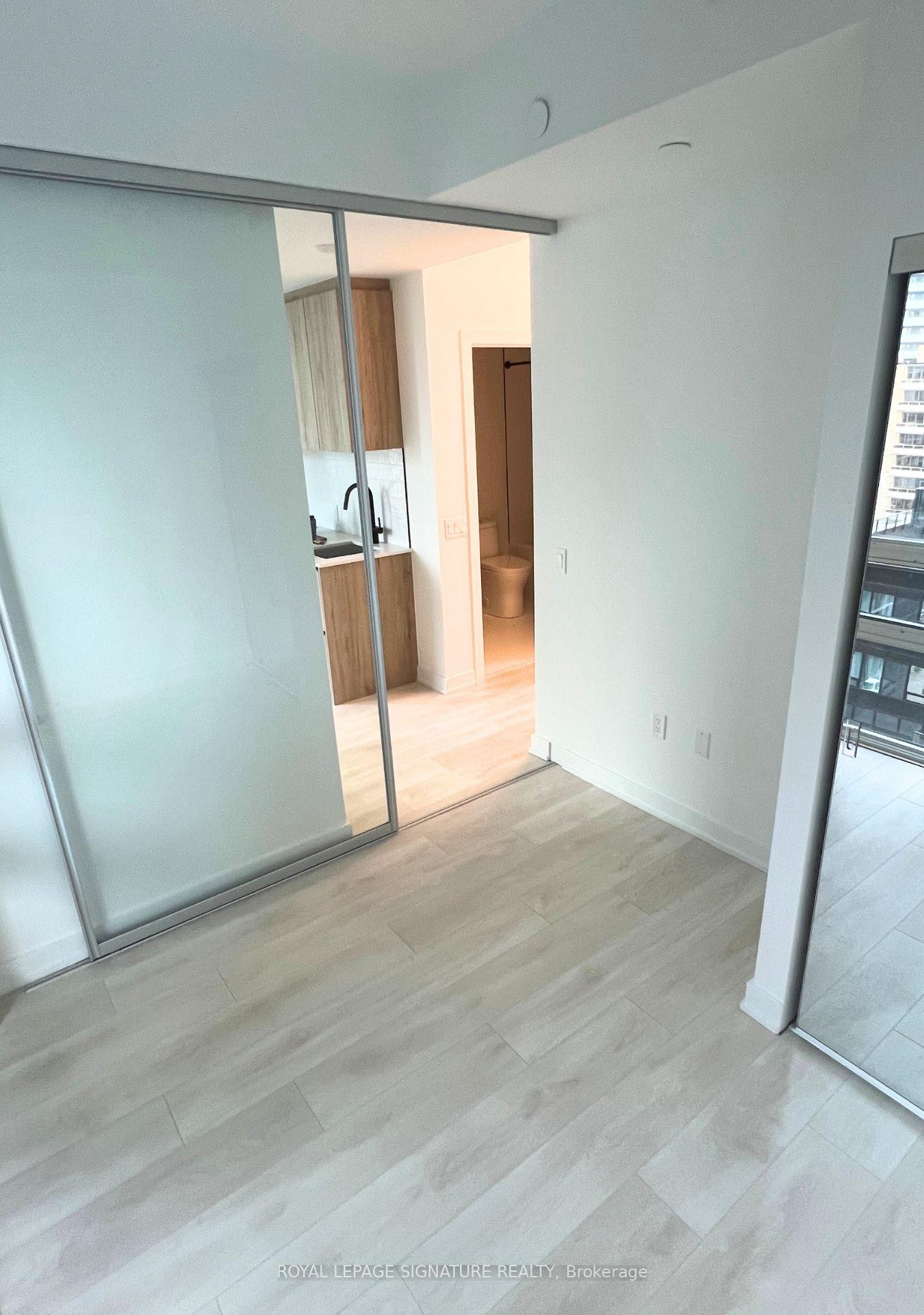 









117


Broadway

Avenue, 1102,
Toronto,




ON
M4P 1V5

