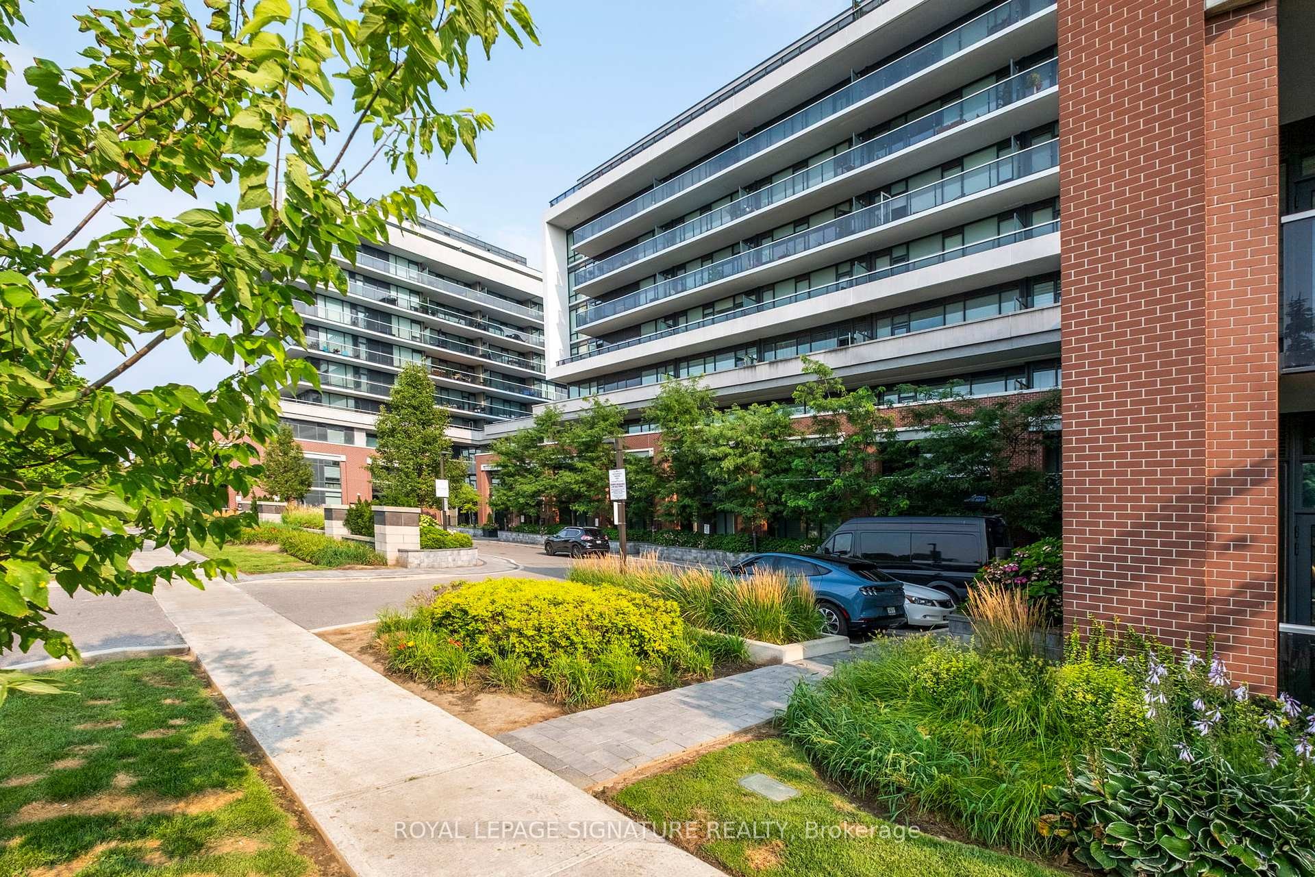 









4800


Highway 7

N/A, 316,
Vaughan,




ON
L4L 1H8

