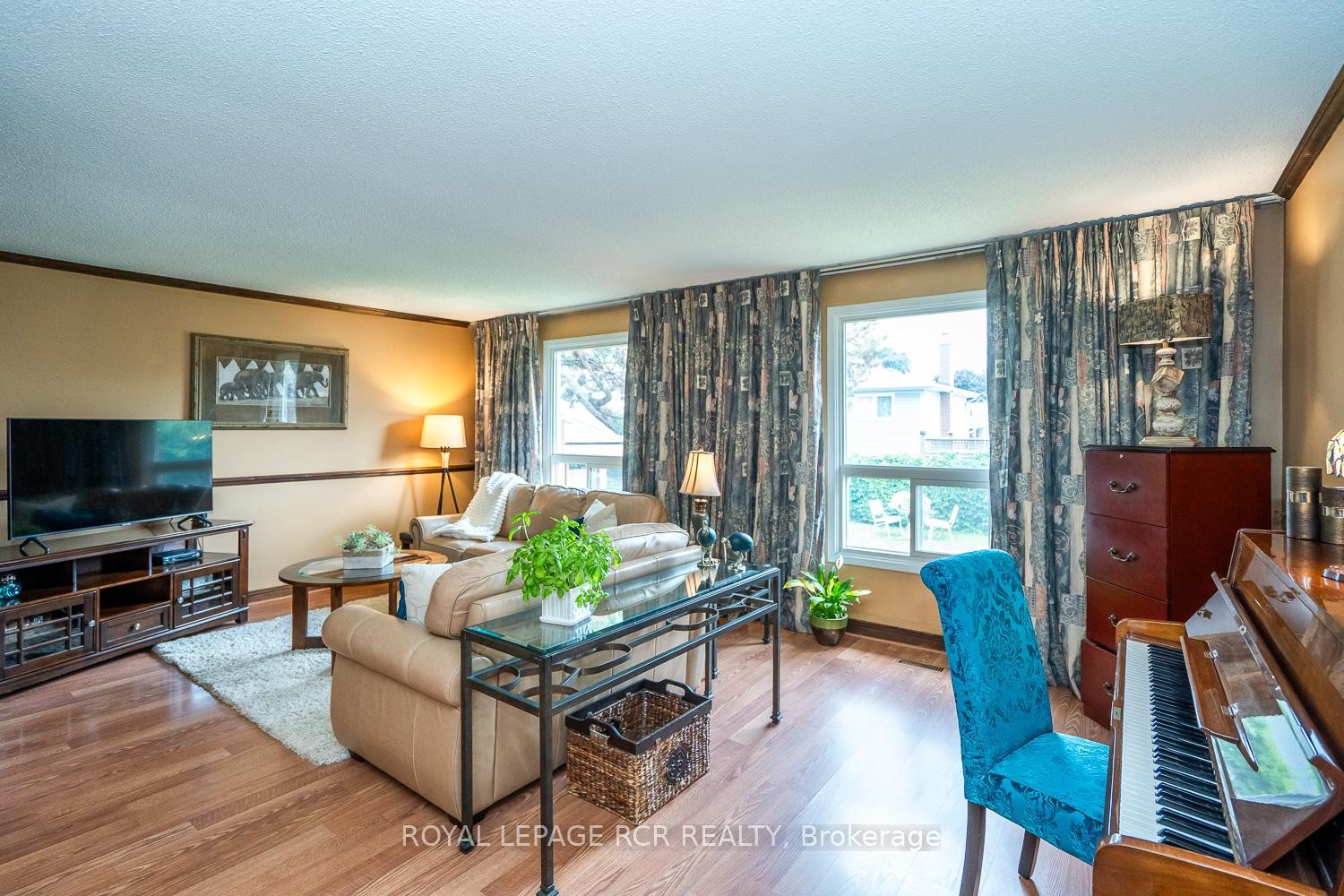 









93


Charters

Road,
Brampton,




ON
L6V 2S8

