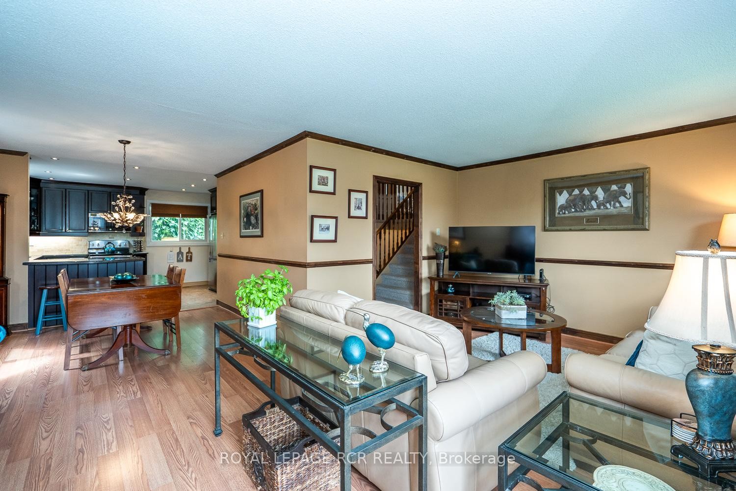 









93


Charters

Road,
Brampton,




ON
L6V 2S8

