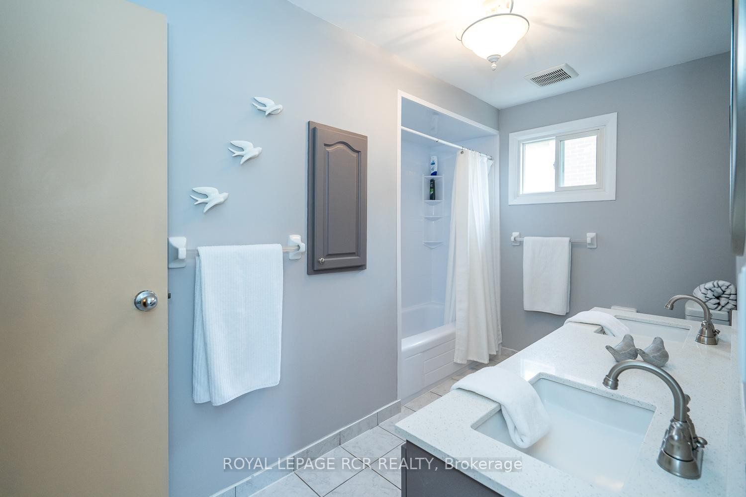 









93


Charters

Road,
Brampton,




ON
L6V 2S8


