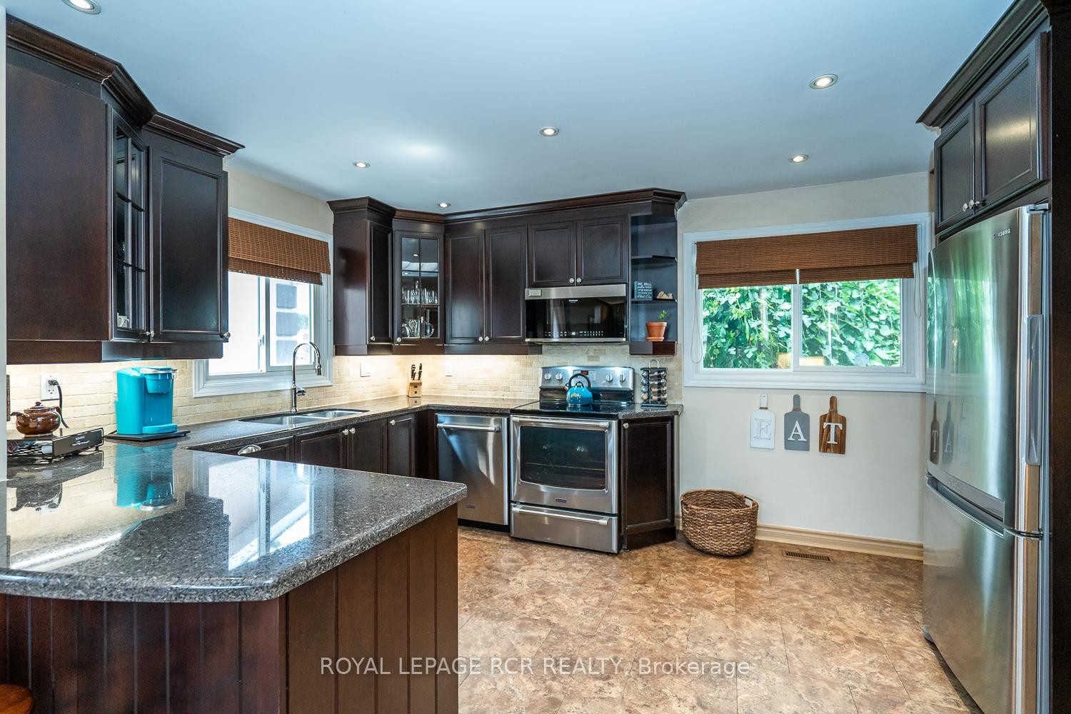 









93


Charters

Road,
Brampton,




ON
L6V 2S8

