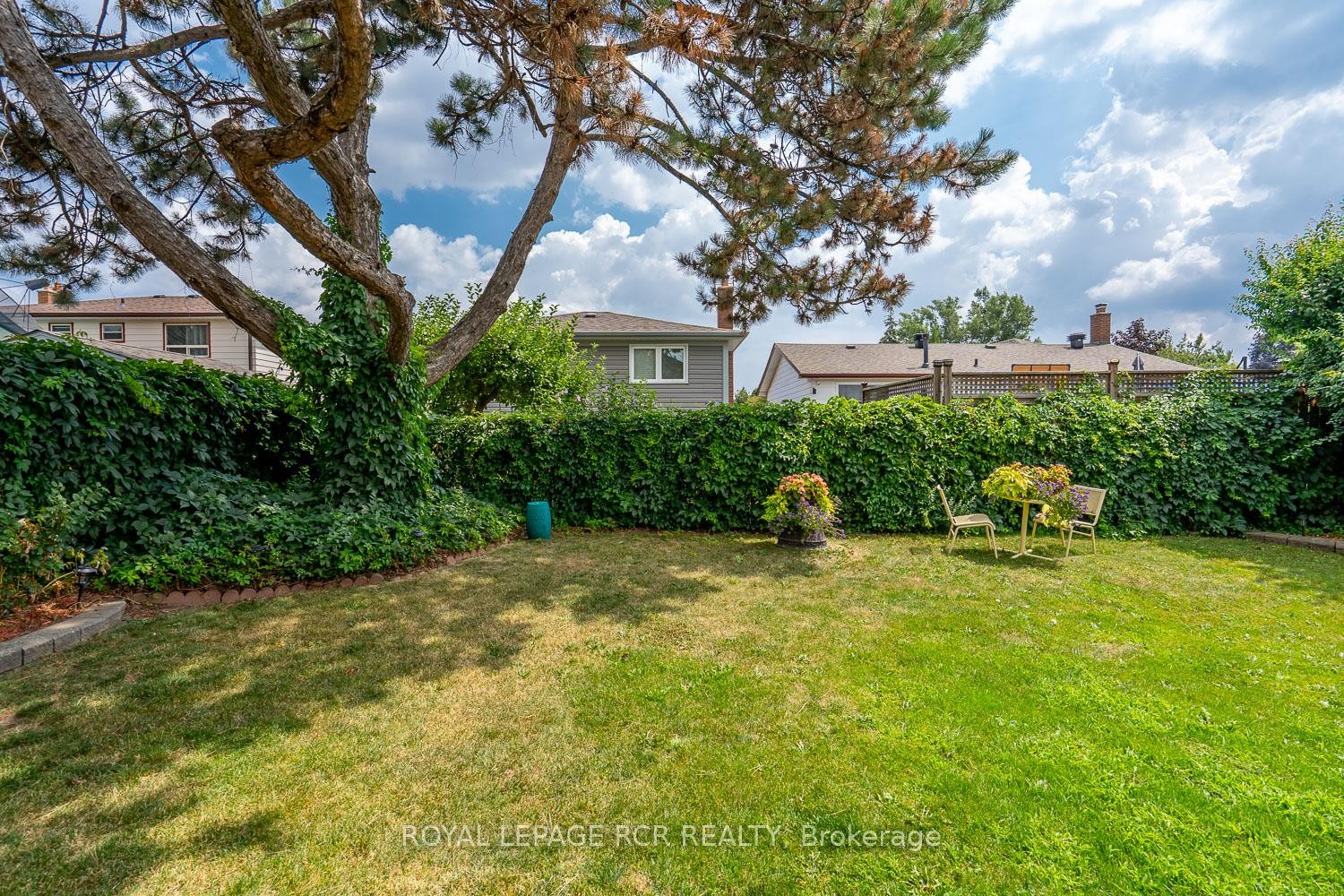 









93


Charters

Road,
Brampton,




ON
L6V 2S8

