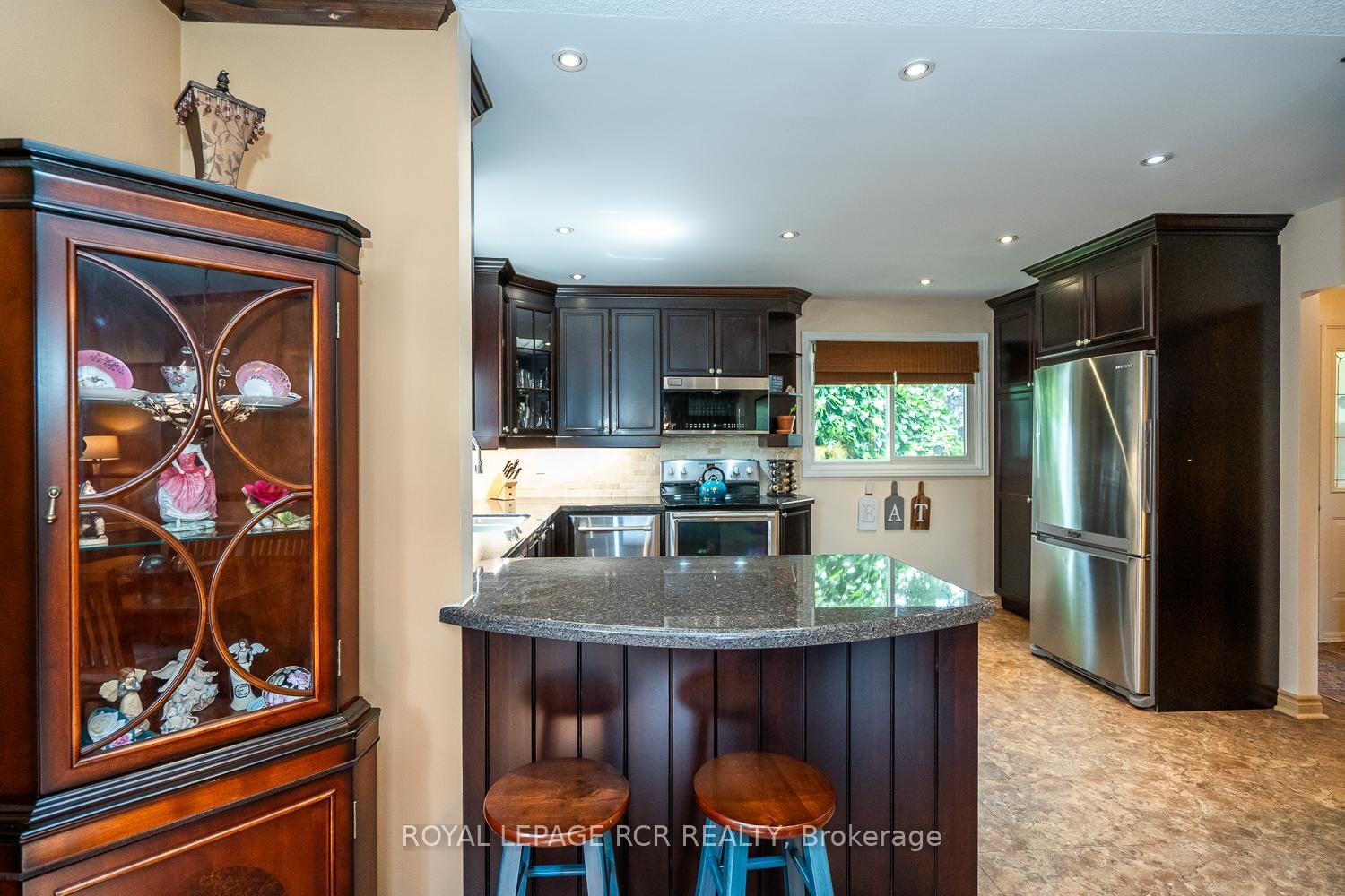 









93


Charters

Road,
Brampton,




ON
L6V 2S8

