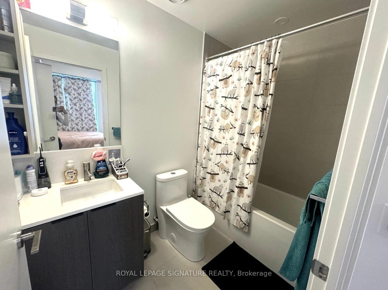 









55


Mercer

Street, 1112,
Toronto,




ON
M5V 3W2

