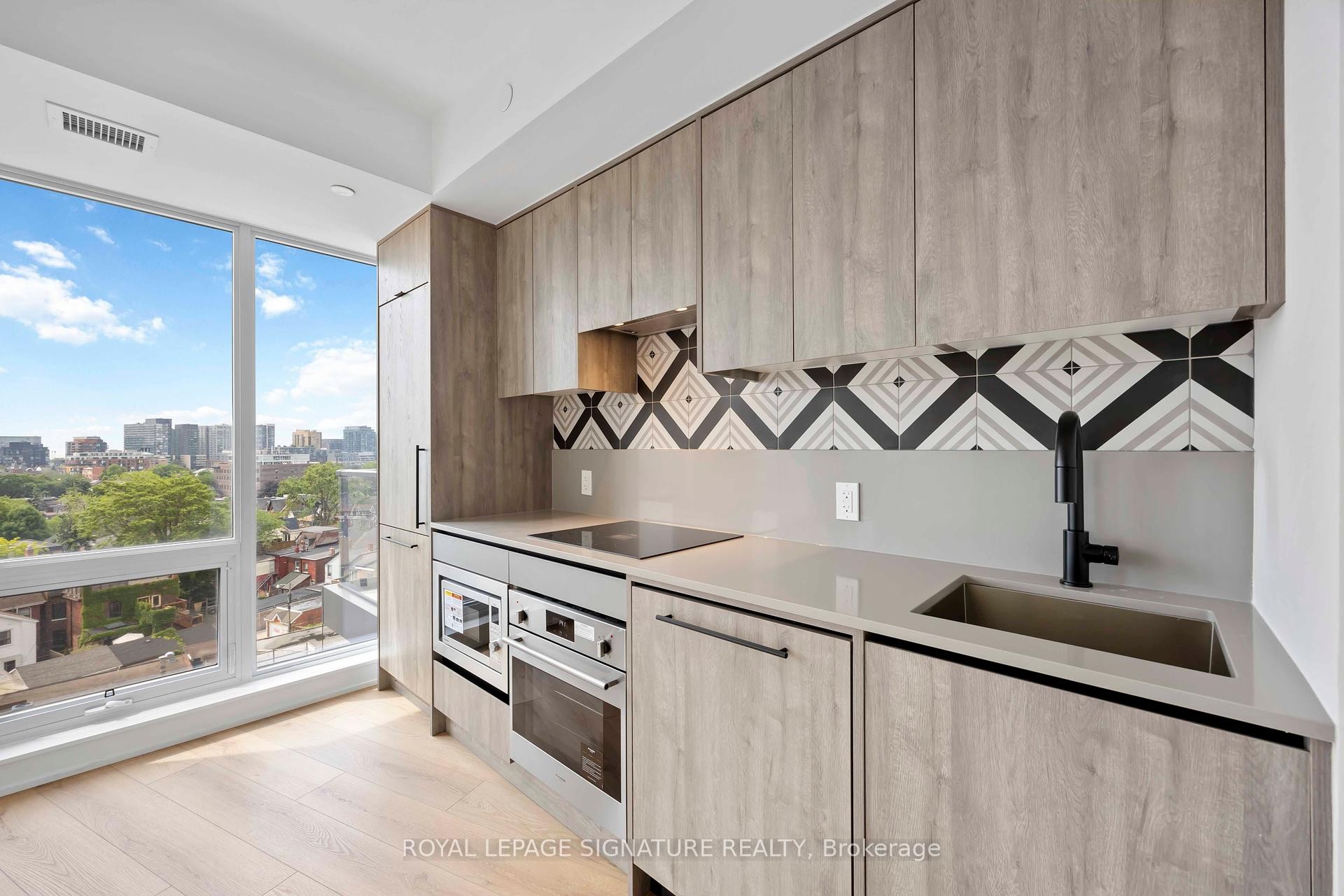 









1200


Dundas

Street West, 803,
Toronto,




ON
M6J 1X4

