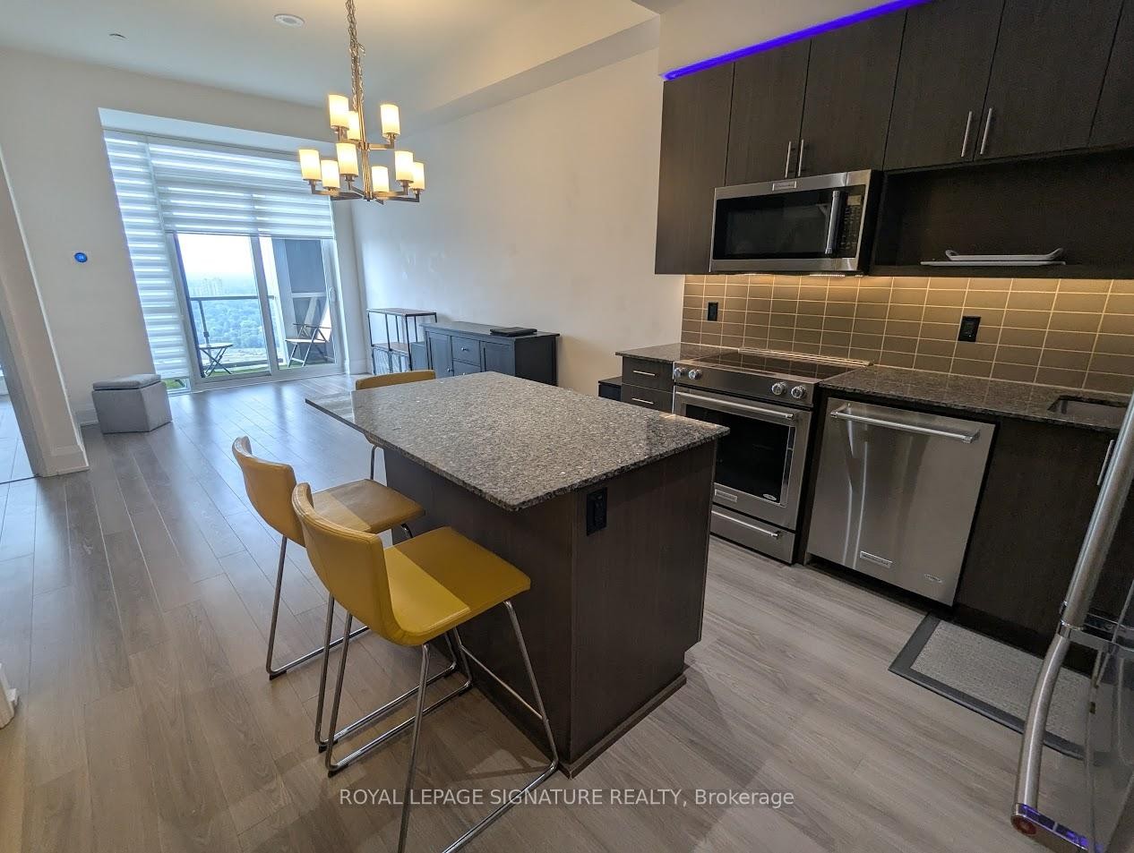 









18


Graydon Hall

Drive, Ph4,
Toronto,




ON
M3A 0A4


