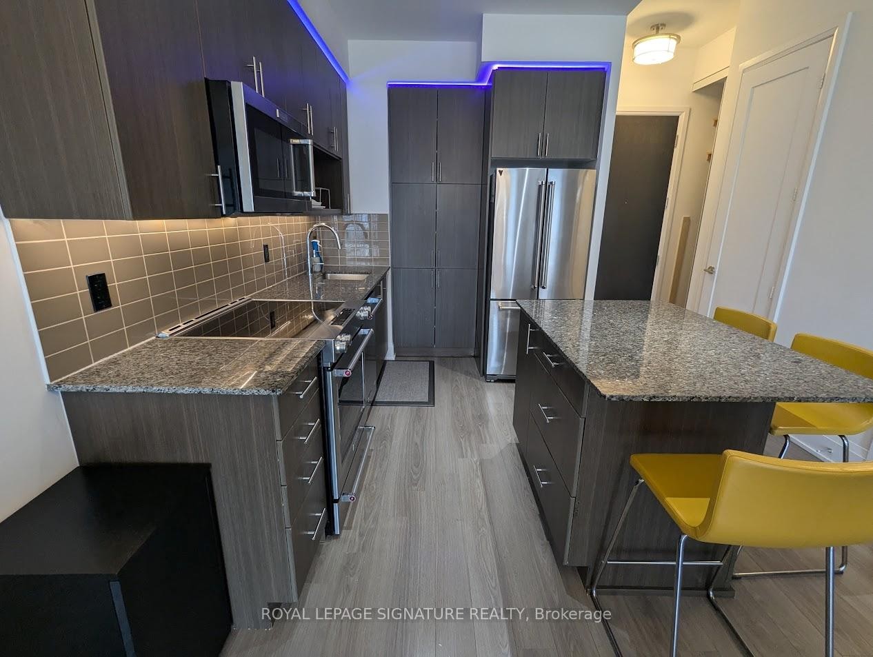 









18


Graydon Hall

Drive, Ph4,
Toronto,




ON
M3A 0A4

