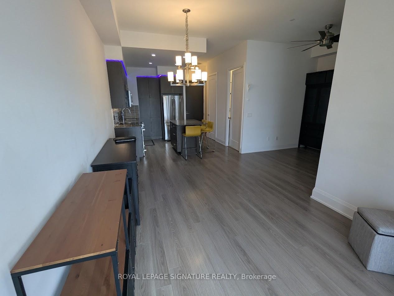 









18


Graydon Hall

Drive, Ph4,
Toronto,




ON
M3A 0A4

