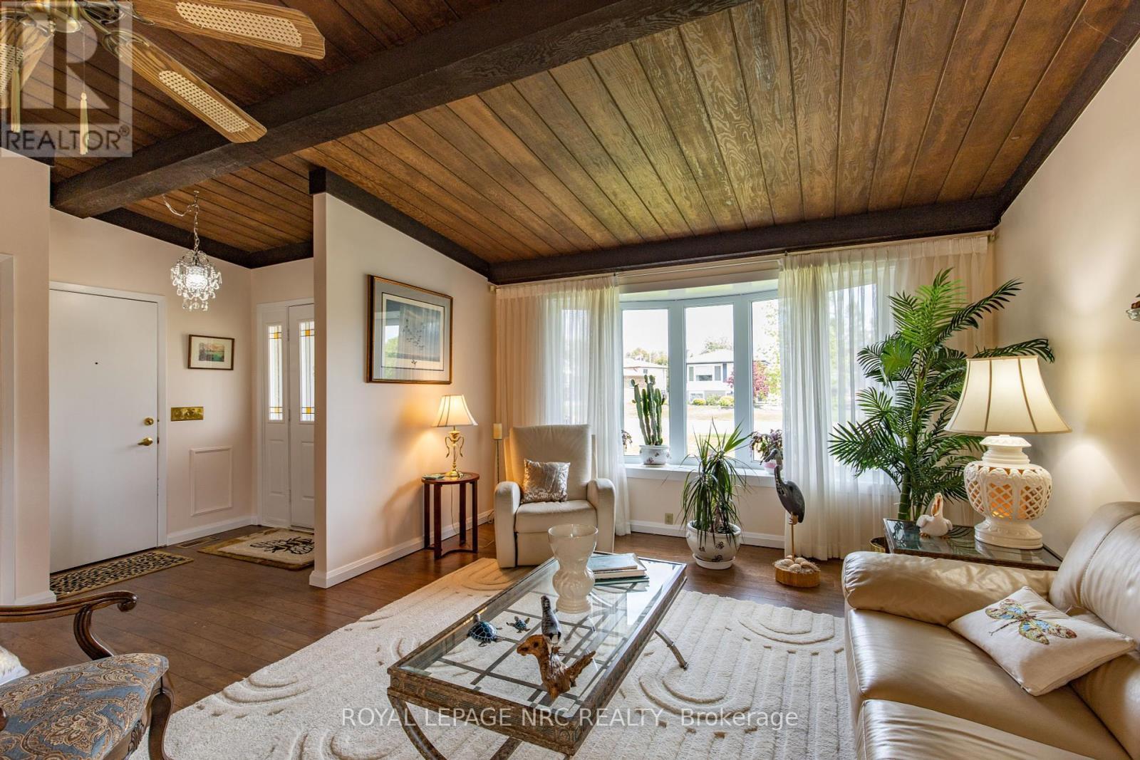 












29 MICHAEL DRIVE N

,
Port Colborne (Sugarloaf),




Ontario
L3K3C4

