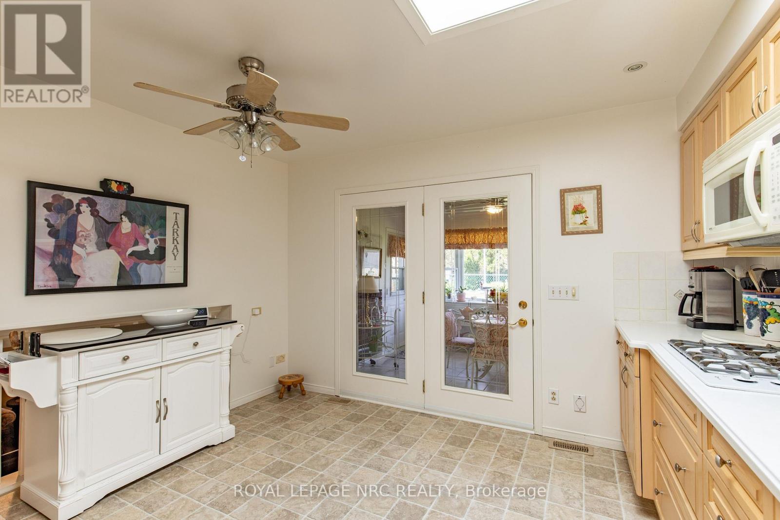 












29 MICHAEL DRIVE N

,
Port Colborne (Sugarloaf),




Ontario
L3K3C4

