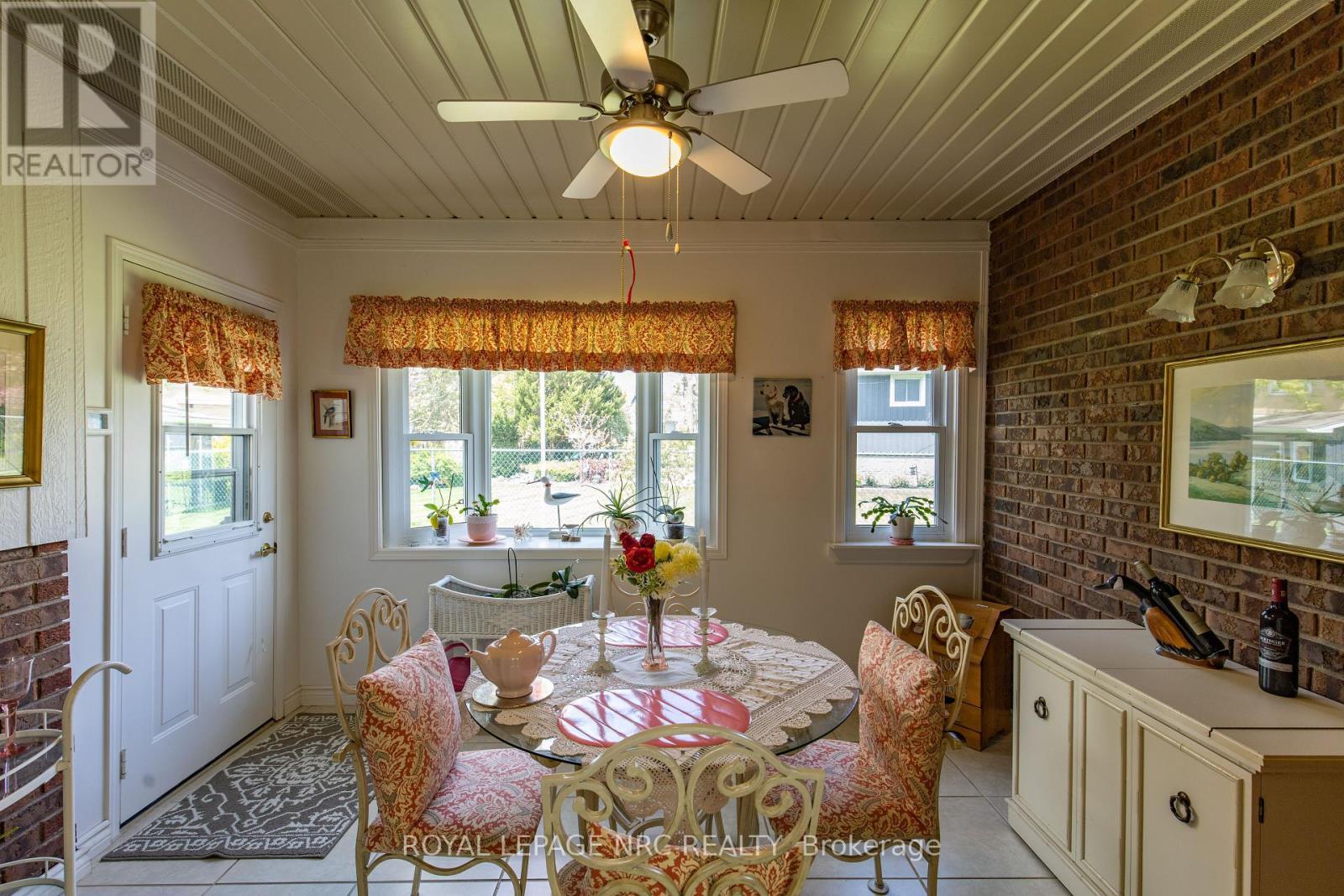 












29 MICHAEL DRIVE N

,
Port Colborne (Sugarloaf),




Ontario
L3K3C4

